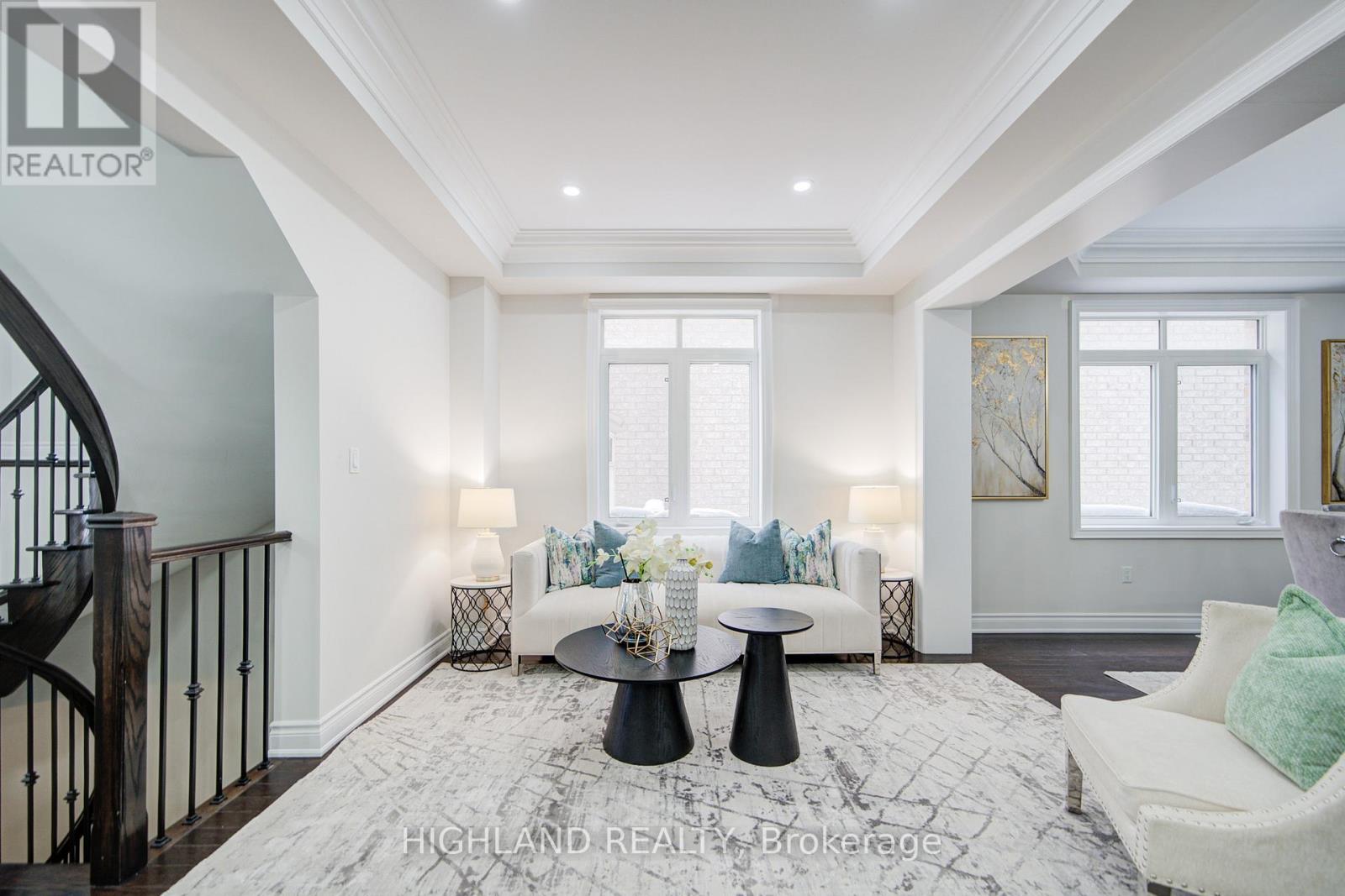 1342 Kestell Boulevard, Oakville, Ontario  L6H 0C8 - Photo 12 - W12210232