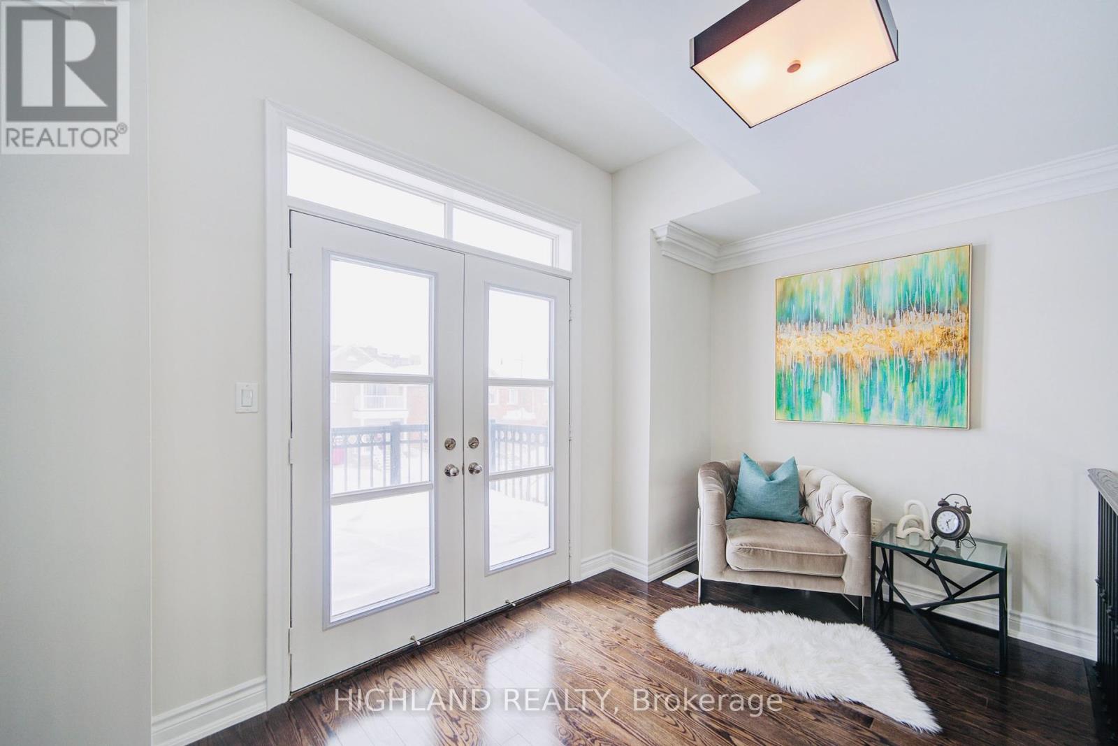 1342 Kestell Boulevard, Oakville, Ontario  L6H 0C8 - Photo 29 - W12210232