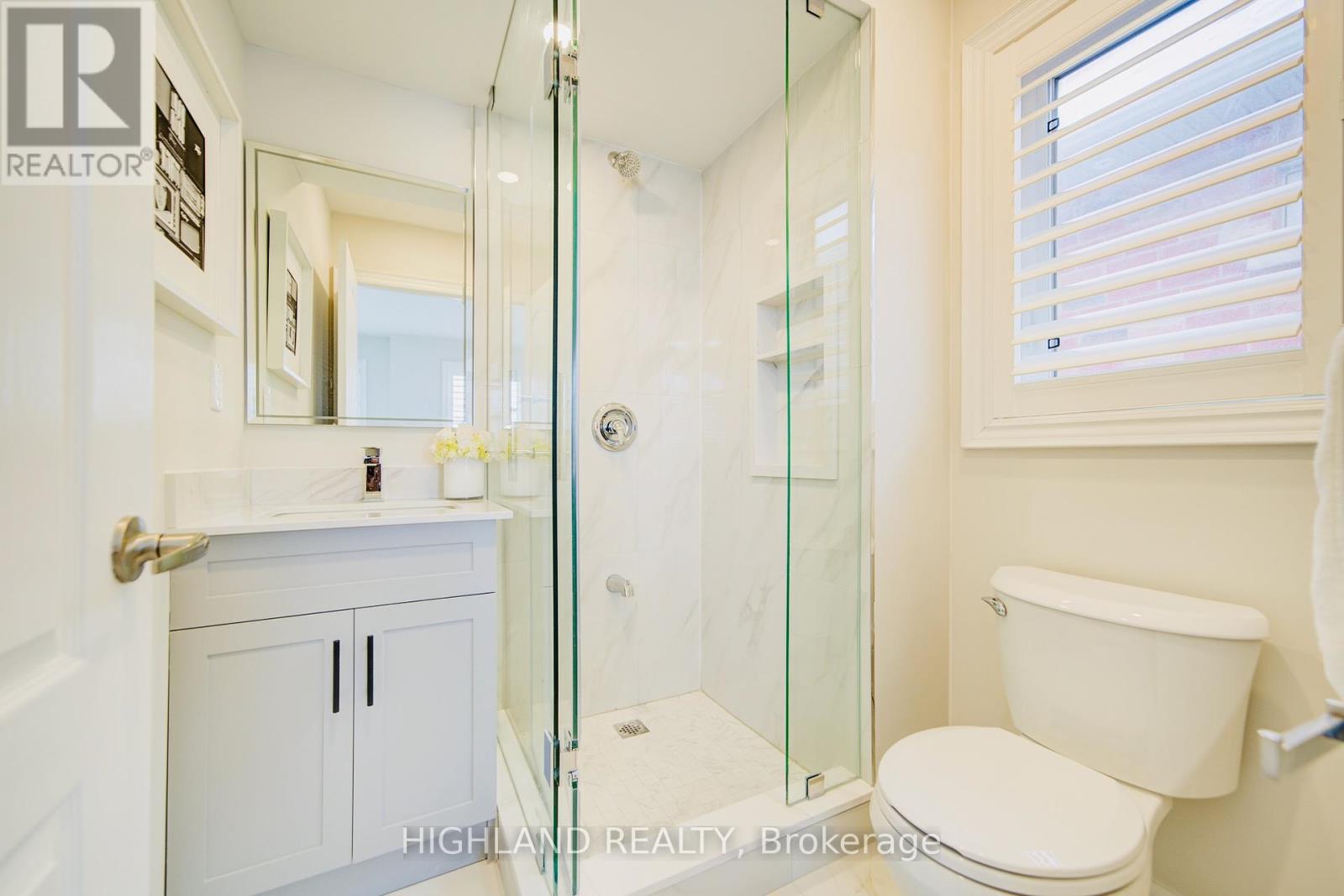1342 Kestell Boulevard, Oakville, Ontario  L6H 0C8 - Photo 33 - W12210232