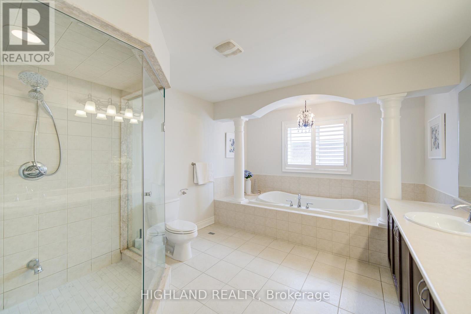 1342 Kestell Boulevard, Oakville, Ontario  L6H 0C8 - Photo 40 - W12210232