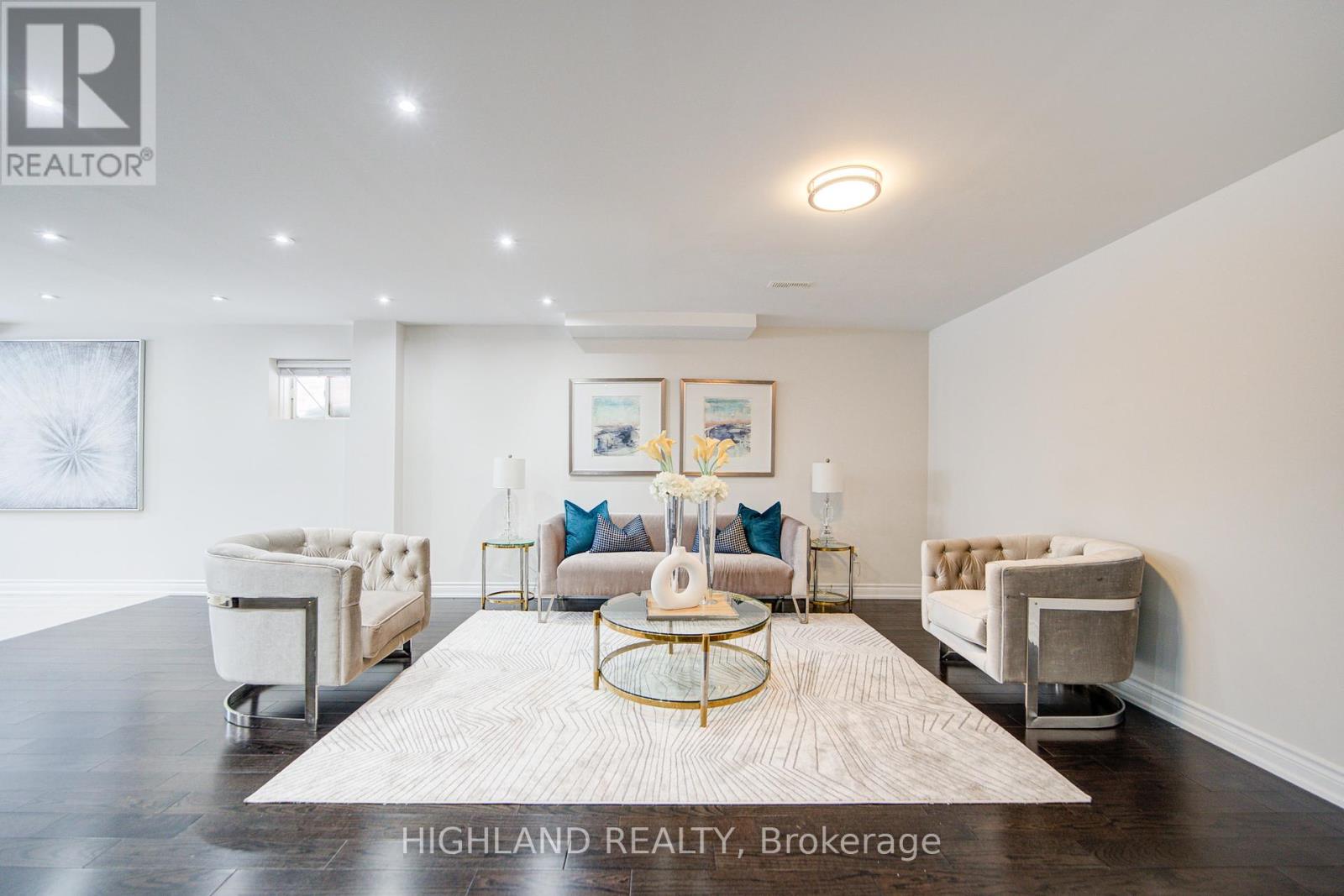 1342 Kestell Boulevard, Oakville, Ontario  L6H 0C8 - Photo 45 - W12210232