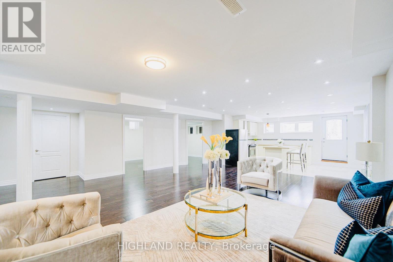 1342 Kestell Boulevard, Oakville, Ontario  L6H 0C8 - Photo 46 - W12210232