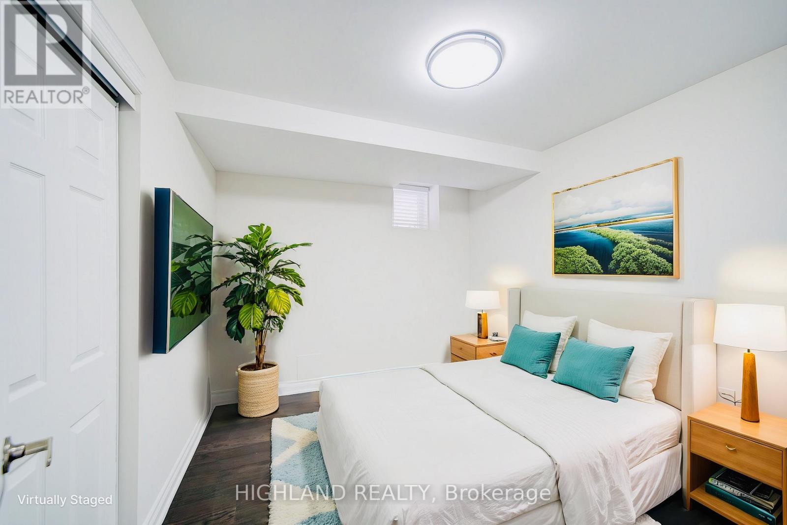 1342 Kestell Boulevard, Oakville, Ontario  L6H 0C8 - Photo 48 - W12210232