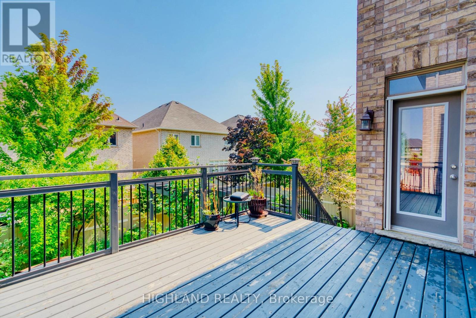 1342 Kestell Boulevard, Oakville, Ontario  L6H 0C8 - Photo 5 - W12210232