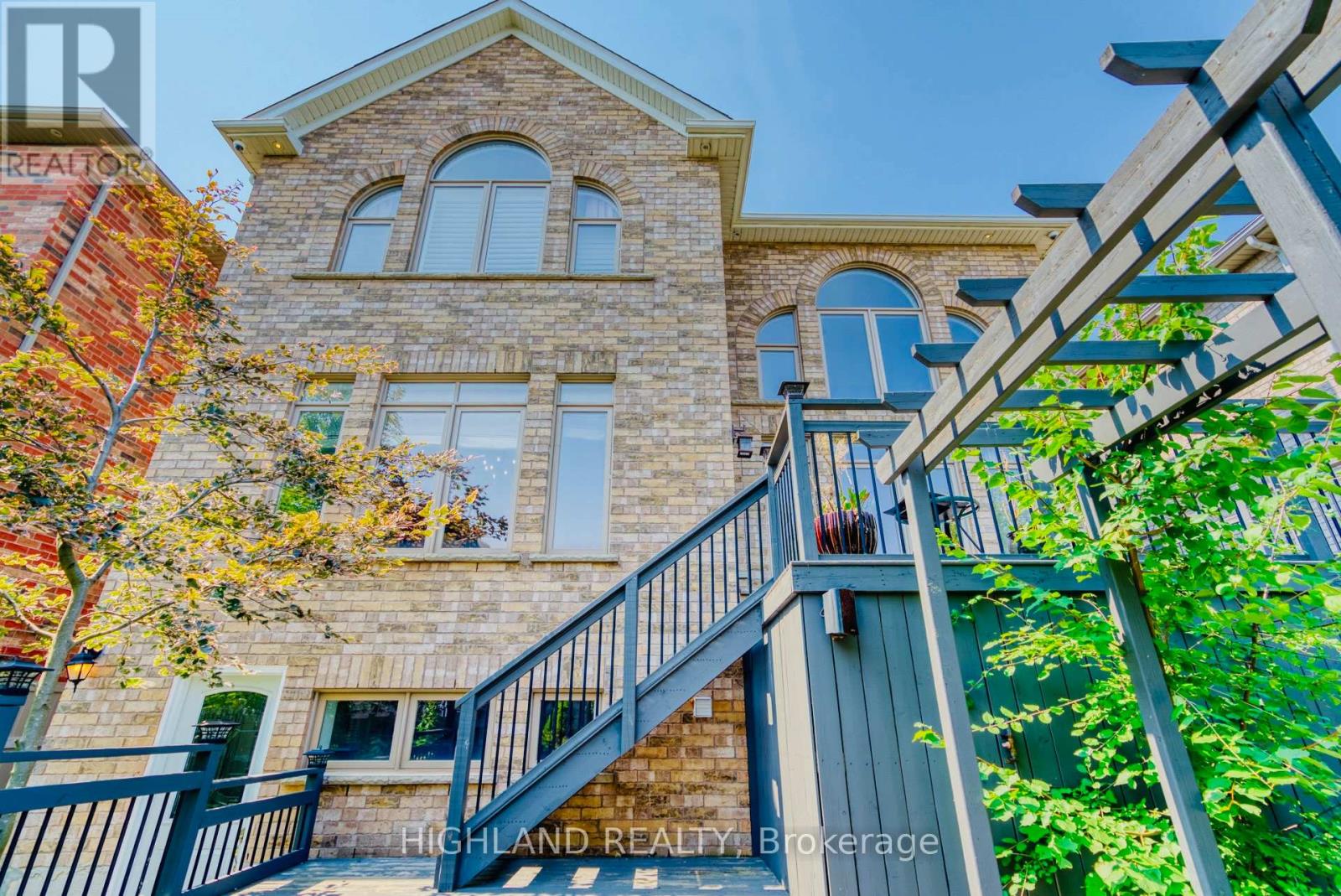 1342 Kestell Boulevard, Oakville, Ontario  L6H 0C8 - Photo 8 - W12210232