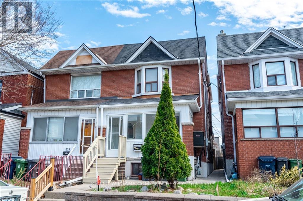 135 Hope Street, Toronto, Ontario  M6E 1K2 - Photo 2 - W12210242