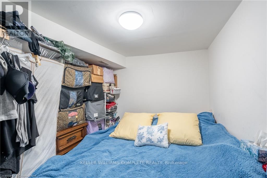135 Hope Street, Toronto, Ontario  M6E 1K2 - Photo 28 - W12210242