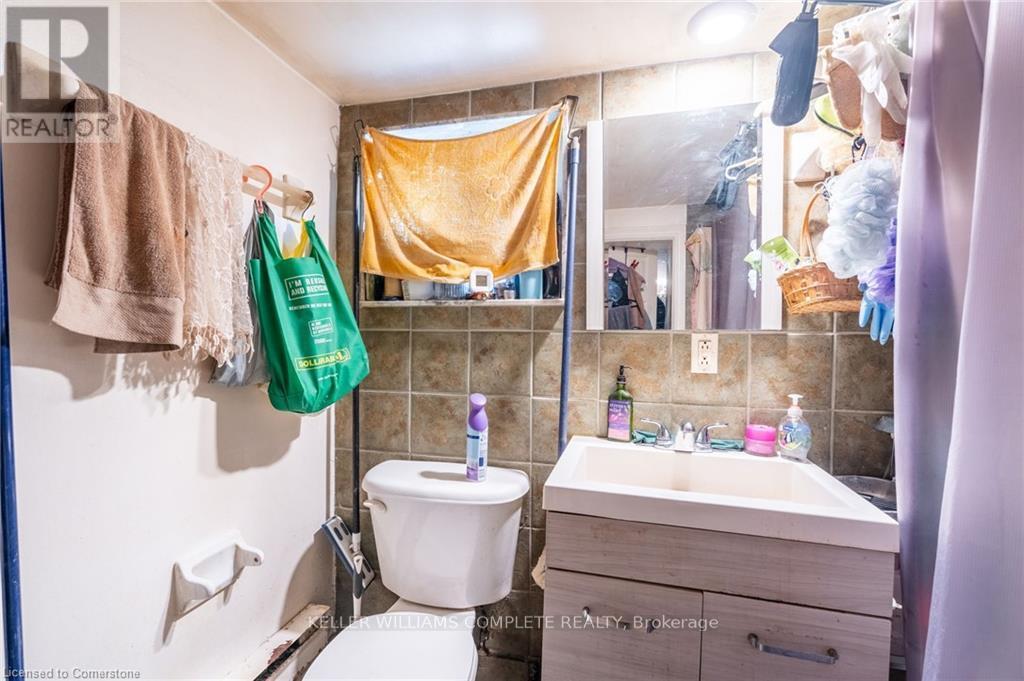 135 Hope Street, Toronto, Ontario  M6E 1K2 - Photo 30 - W12210242