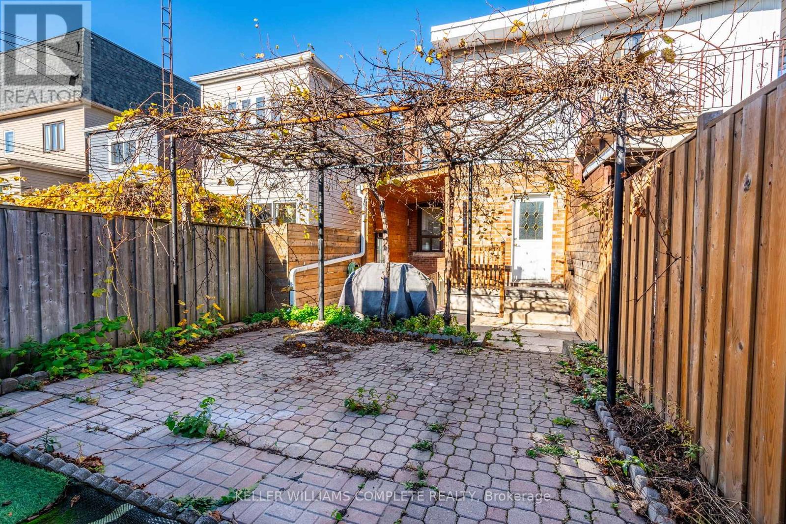 135 Hope Street, Toronto, Ontario  M6E 1K2 - Photo 35 - W12210242