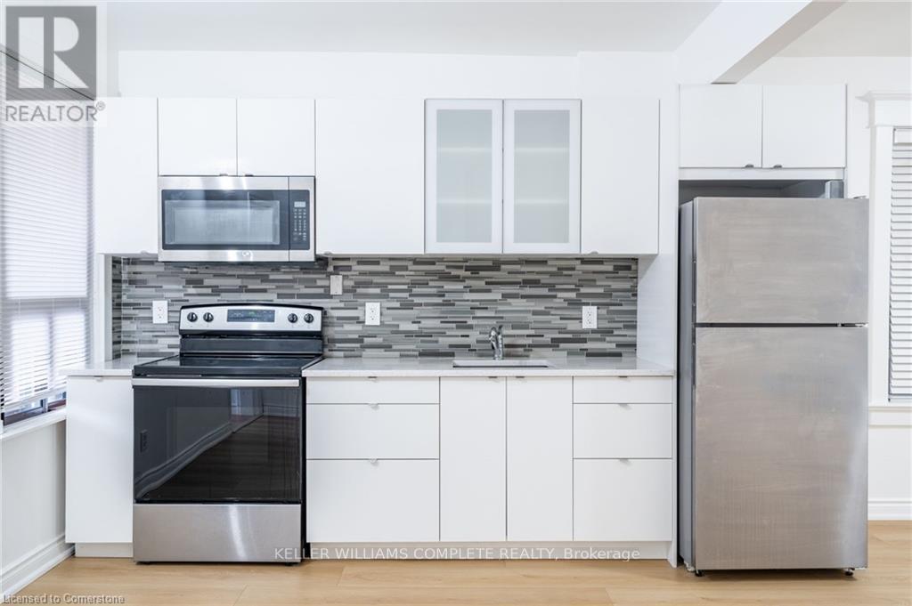 135 Hope Street, Toronto, Ontario  M6E 1K2 - Photo 8 - W12210242