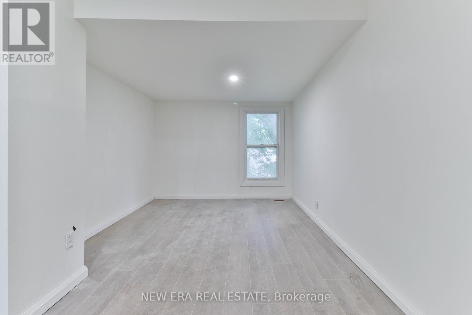 990 Dovercourt Road, Toronto, Ontario  M6H 2X5 - Photo 11 - W12210261