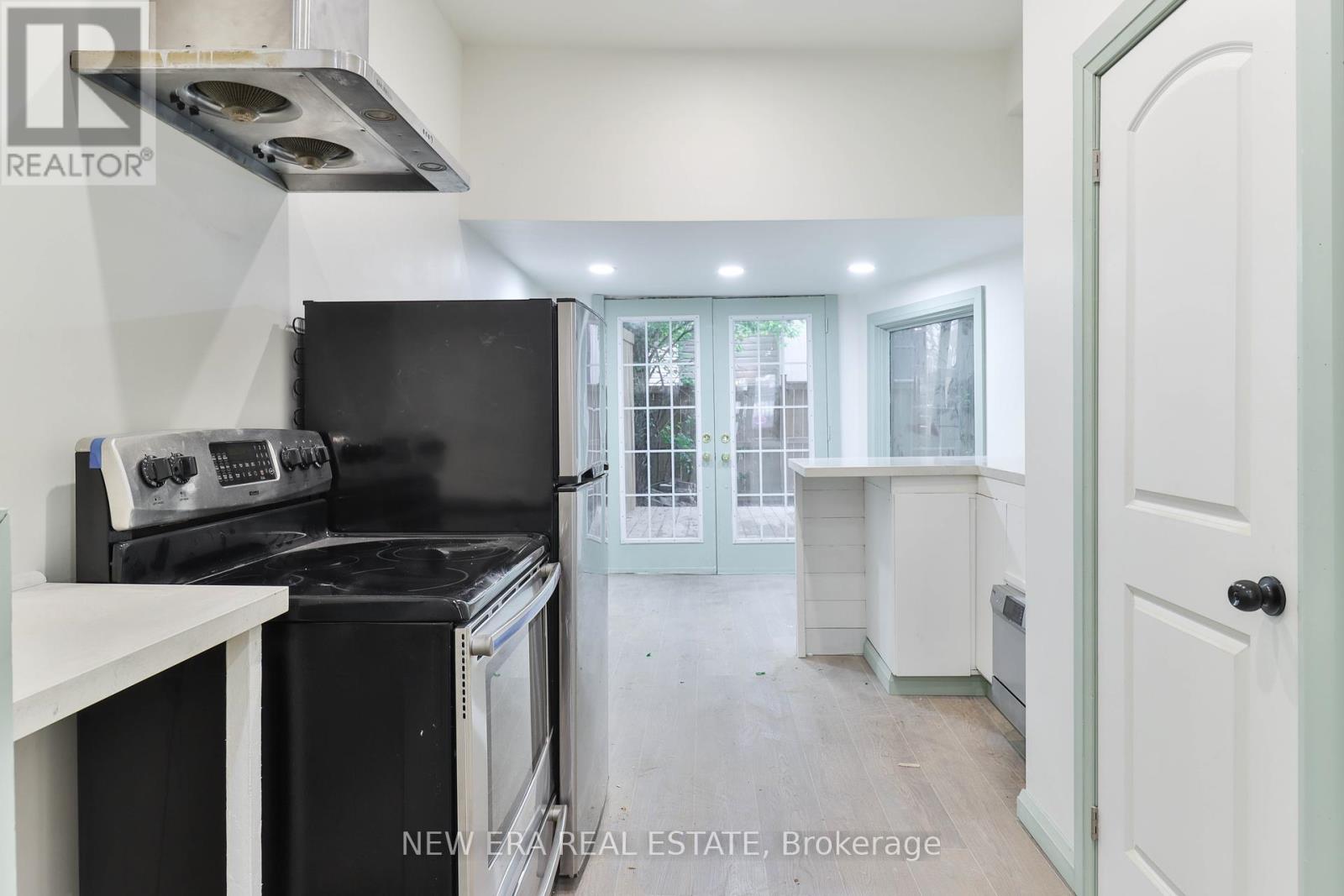 990 Dovercourt Road, Toronto, Ontario  M6H 2X5 - Photo 15 - W12210261