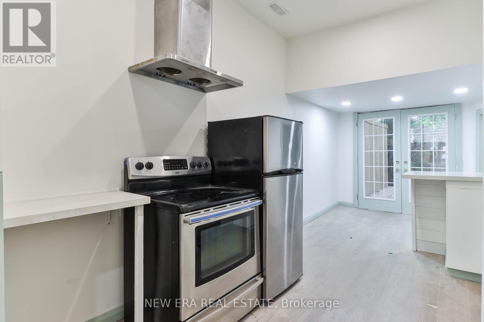 990 Dovercourt Road, Toronto, Ontario  M6H 2X5 - Photo 16 - W12210261