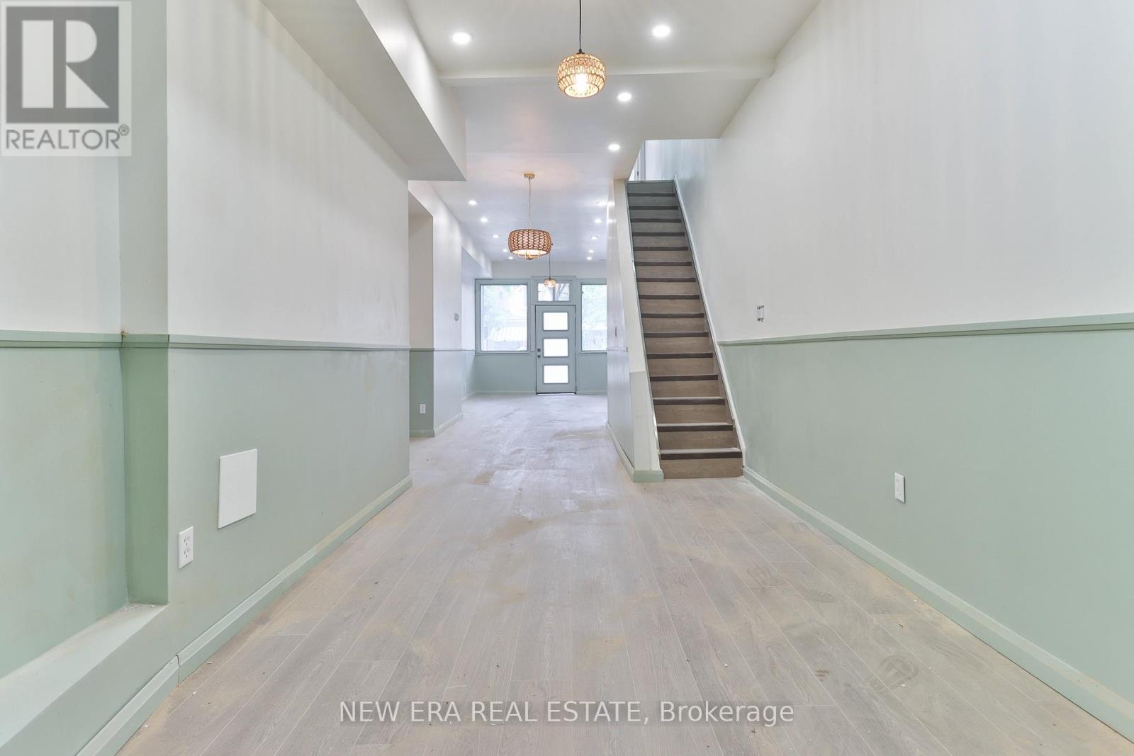 990 Dovercourt Road, Toronto, Ontario  M6H 2X5 - Photo 19 - W12210261