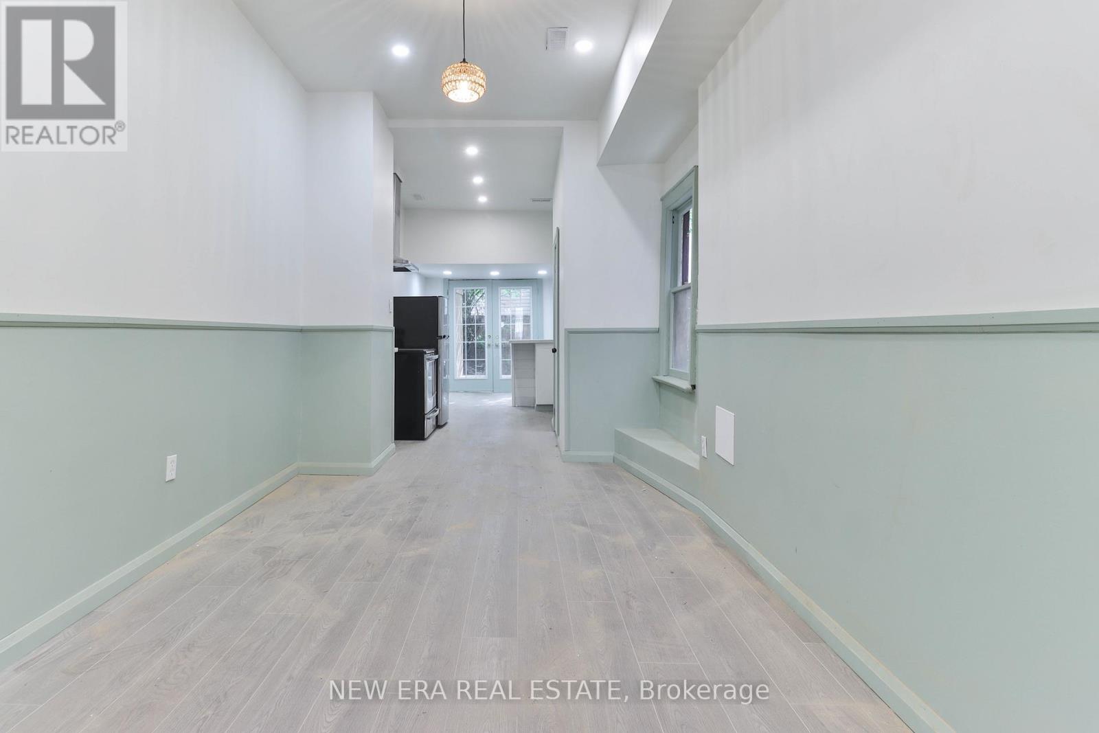 990 Dovercourt Road, Toronto, Ontario  M6H 2X5 - Photo 20 - W12210261