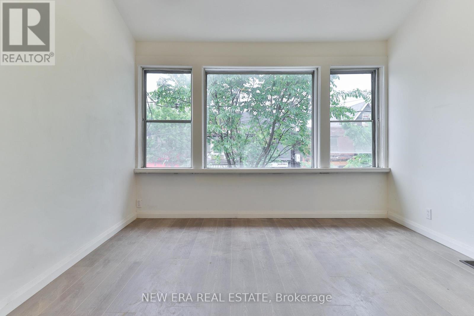 990 Dovercourt Road, Toronto, Ontario  M6H 2X5 - Photo 3 - W12210261