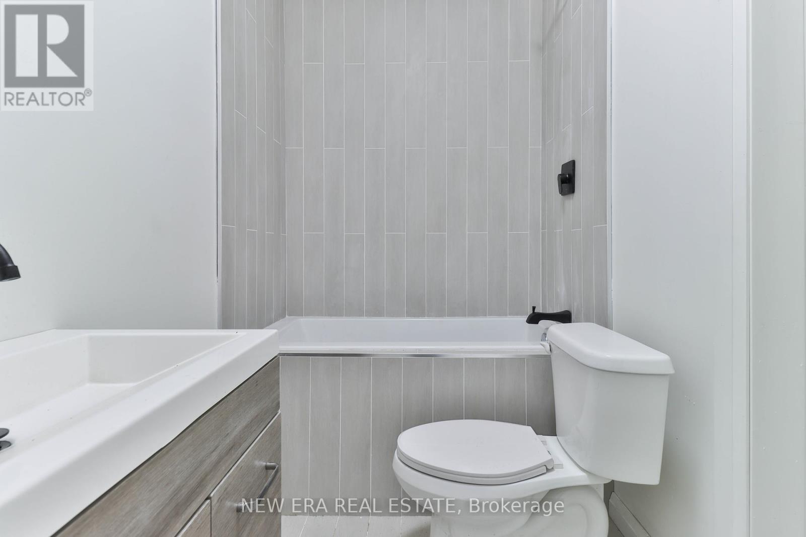 990 Dovercourt Road, Toronto, Ontario  M6H 2X5 - Photo 6 - W12210261