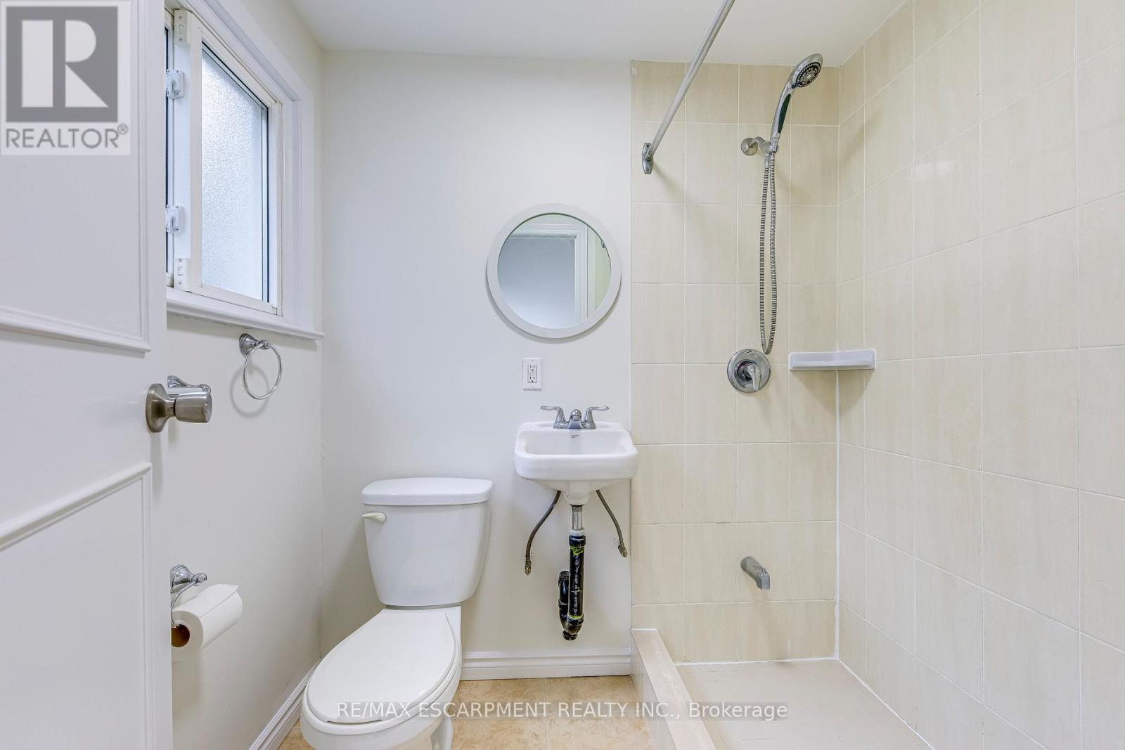 564 Dynes Road, Burlington, Ontario  L7N 2V2 - Photo 16 - W12210262