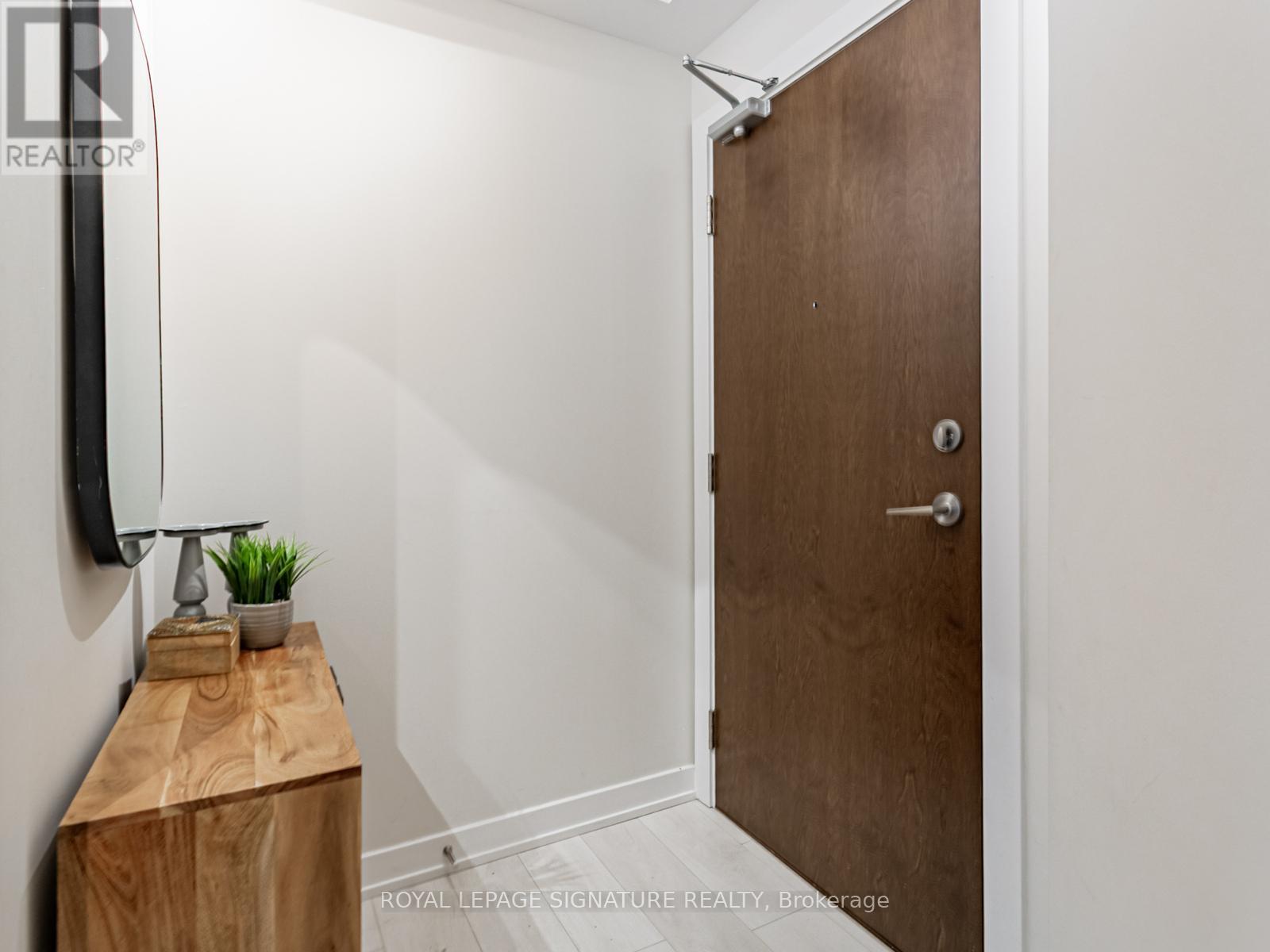 1802 - 2220 Lakeshore Boulevard W, Toronto, Ontario  M8V 0C1 - Photo 2 - W12210267
