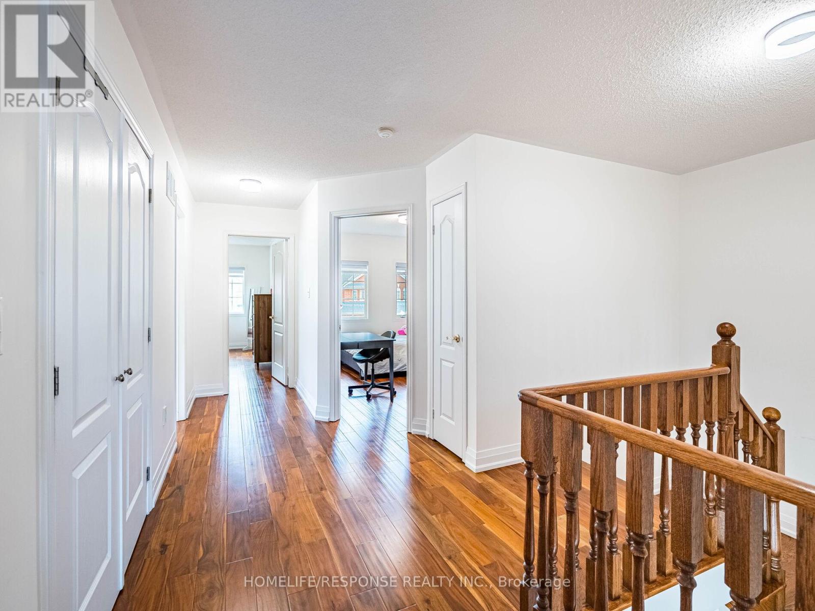 5905 Manzanillo Crescent, Mississauga, Ontario  L5M 6X6 - Photo 29 - W12210269