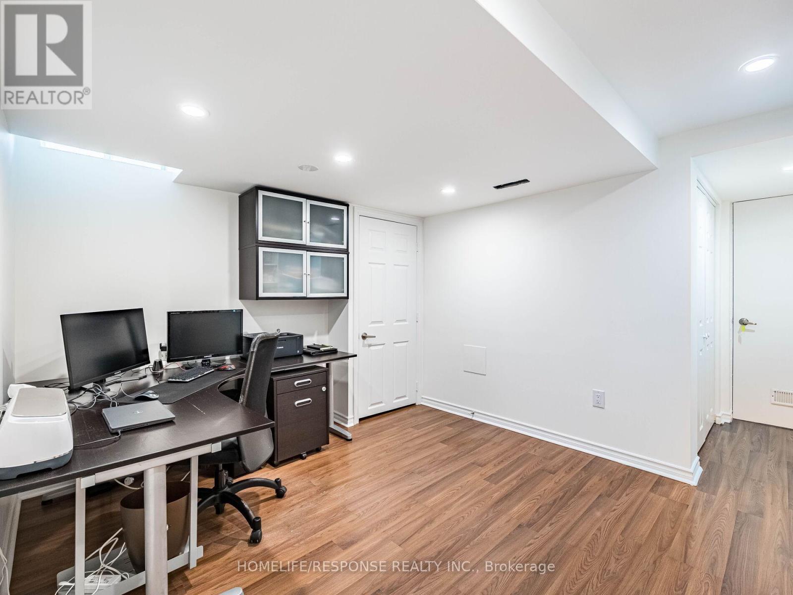 5905 Manzanillo Crescent, Mississauga, Ontario  L5M 6X6 - Photo 41 - W12210269