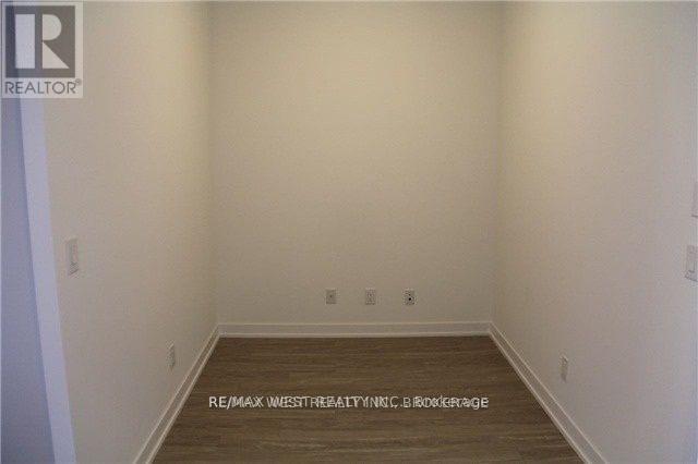 621 - 1830 Bloor Street W, Toronto, Ontario  M6P 3K6 - Photo 6 - W12210311