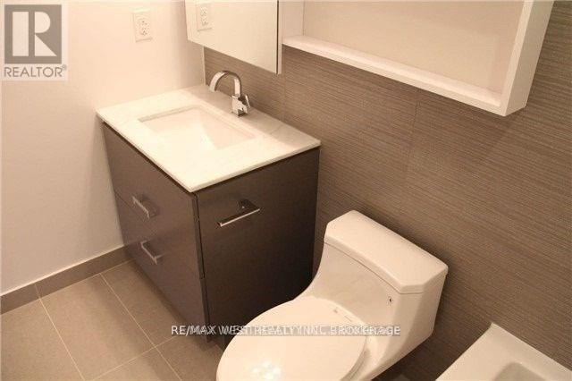 621 - 1830 Bloor Street W, Toronto, Ontario  M6P 3K6 - Photo 7 - W12210311