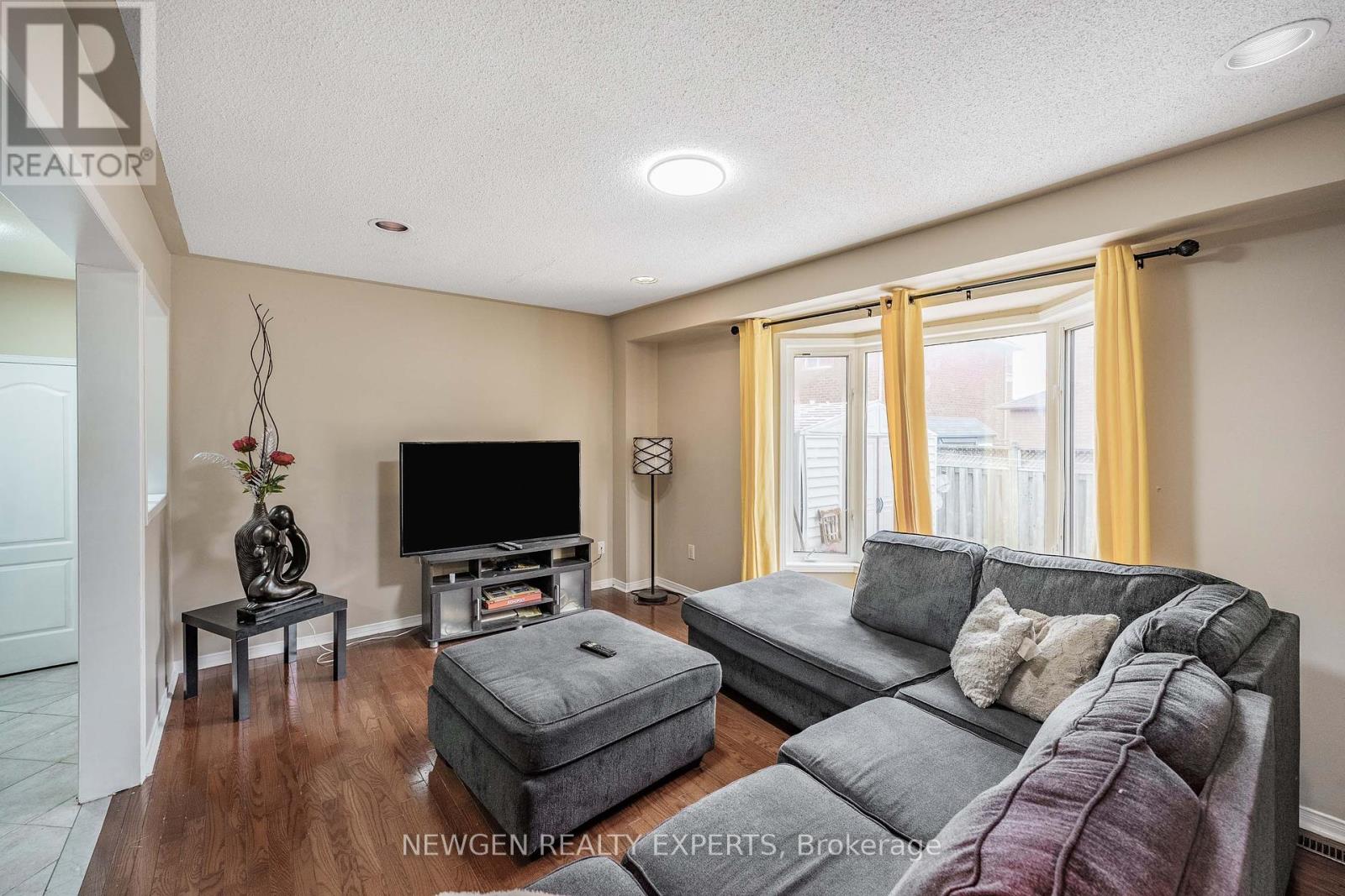 5 Wildhorse Lane, Brampton, Ontario  L6R 2E5 - Photo 7 - W12210313
