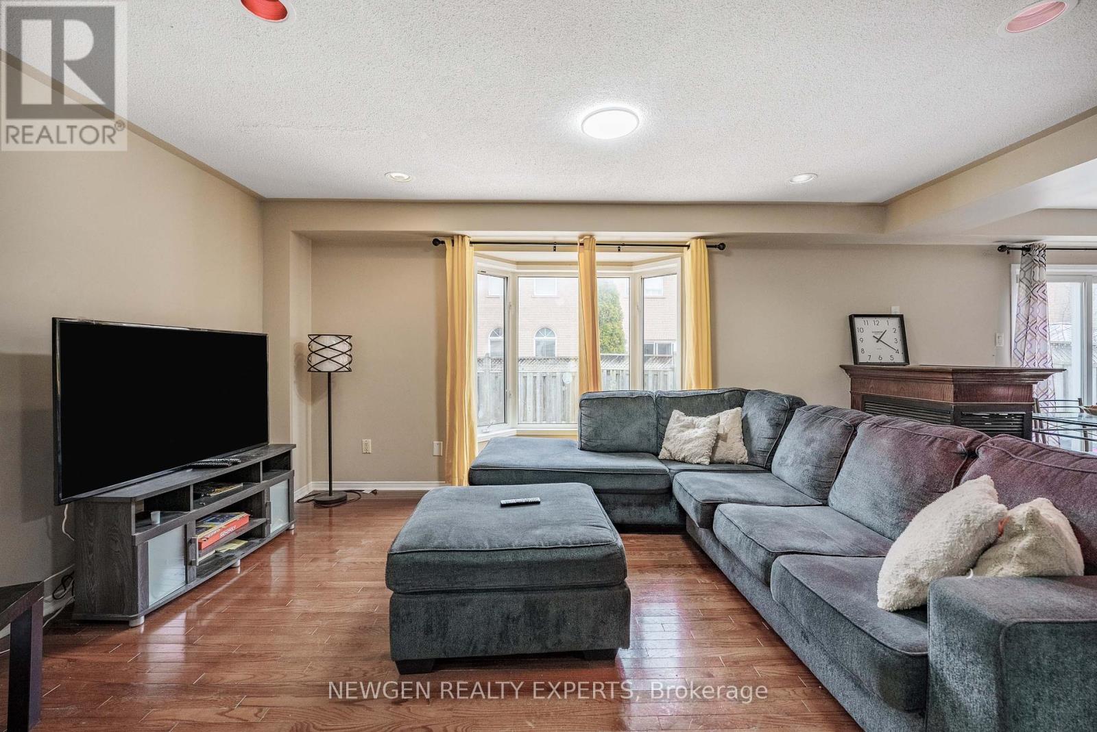 5 Wildhorse Lane, Brampton, Ontario  L6R 2E5 - Photo 8 - W12210313