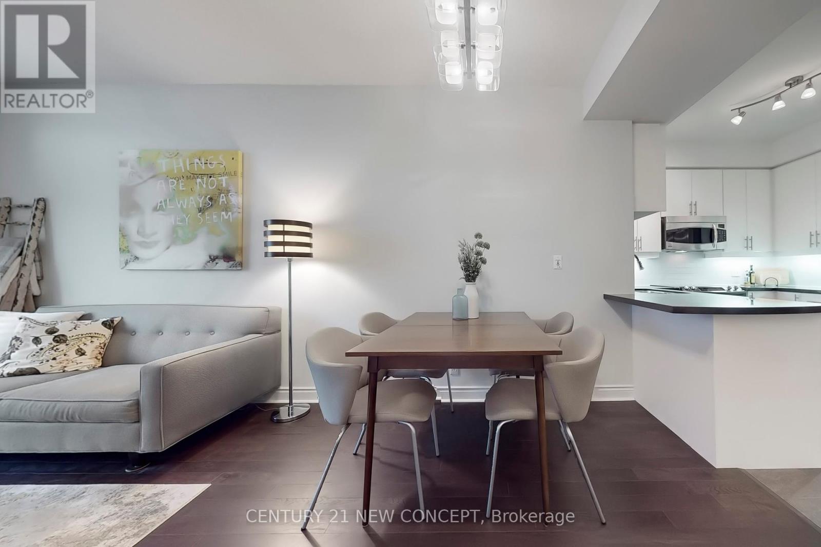 704 - 1900 Lake Shore Boulevard W, Toronto, Ontario  M6S 1A4 - Photo 17 - W12210325