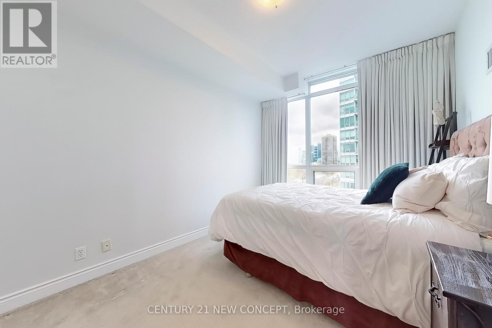 704 - 1900 Lake Shore Boulevard W, Toronto, Ontario  M6S 1A4 - Photo 27 - W12210325