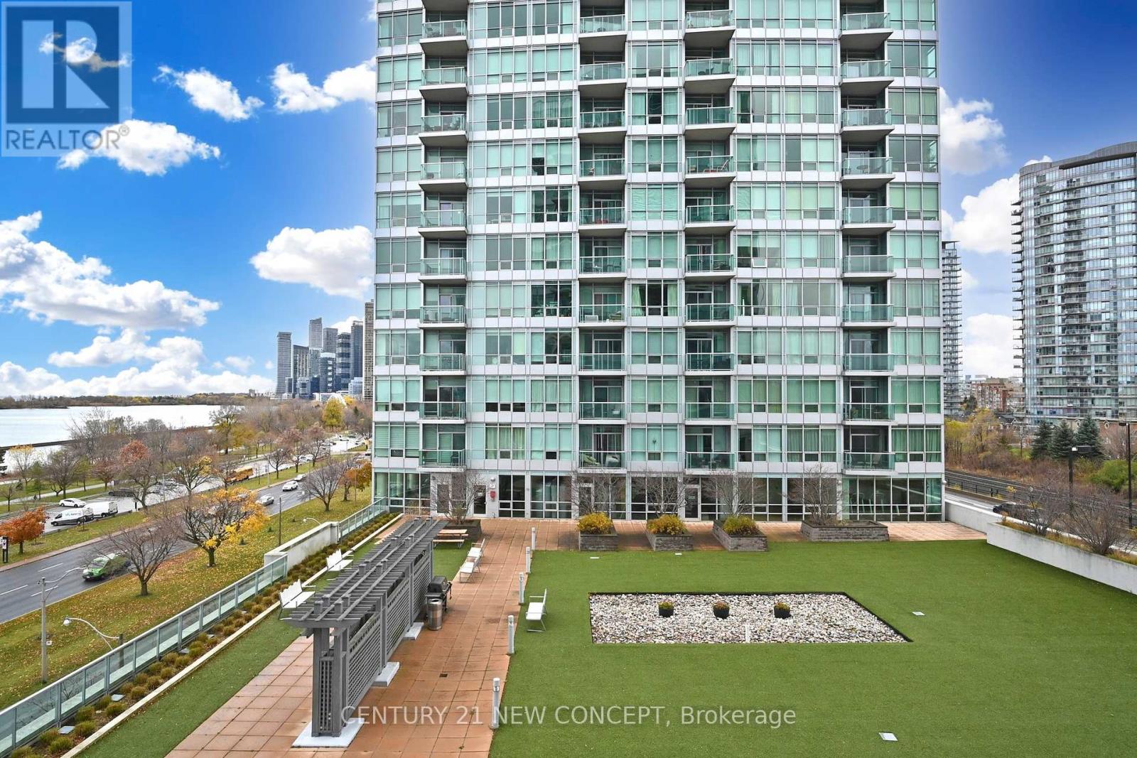 704 - 1900 Lake Shore Boulevard W, Toronto, Ontario  M6S 1A4 - Photo 37 - W12210325
