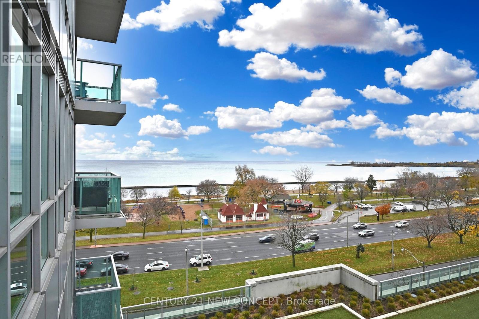 704 - 1900 Lake Shore Boulevard W, Toronto, Ontario  M6S 1A4 - Photo 39 - W12210325