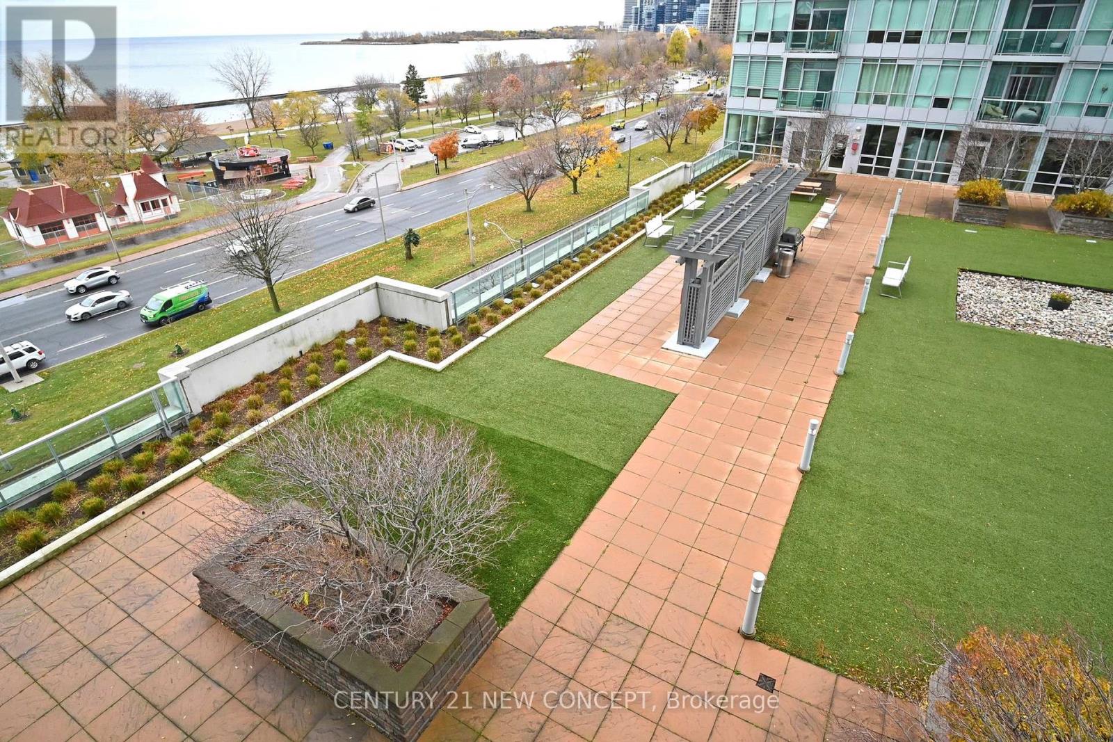 704 - 1900 Lake Shore Boulevard W, Toronto, Ontario  M6S 1A4 - Photo 40 - W12210325