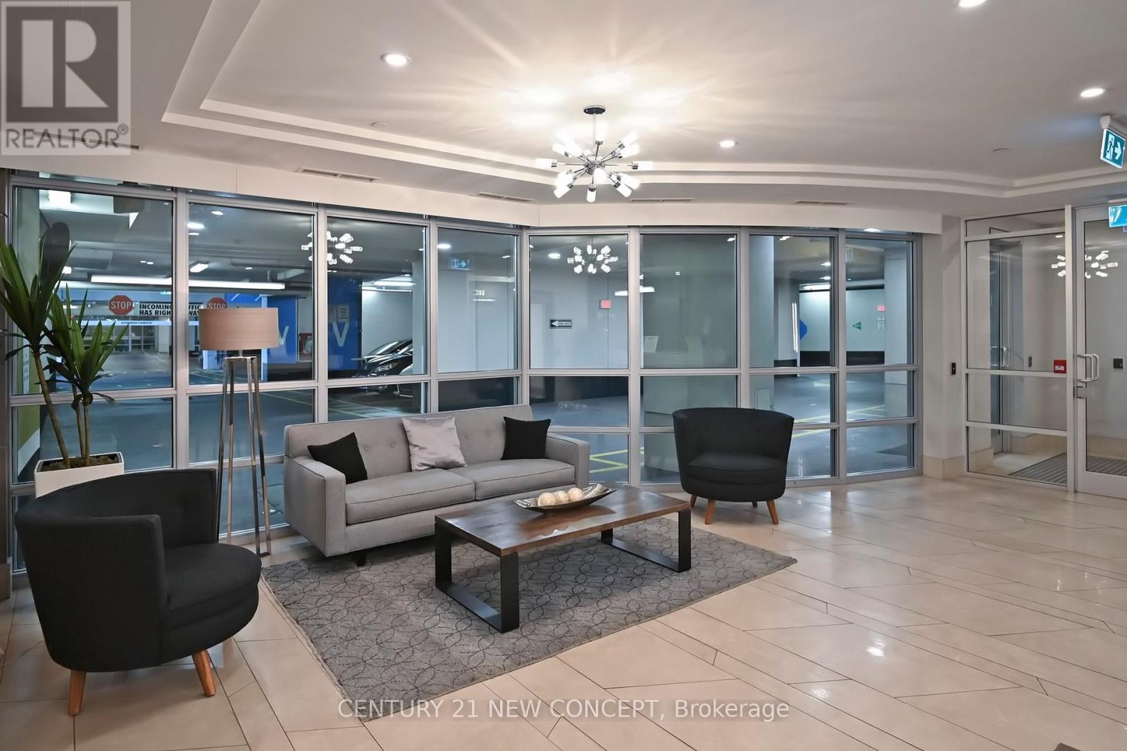 704 - 1900 Lake Shore Boulevard W, Toronto, Ontario  M6S 1A4 - Photo 8 - W12210325