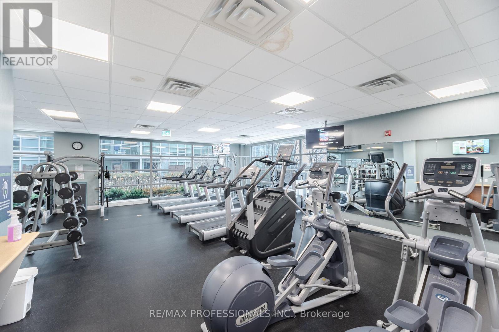 2302 - 155 Legion Road N, Toronto, Ontario  M8Y 0A7 - Photo 34 - W12210348