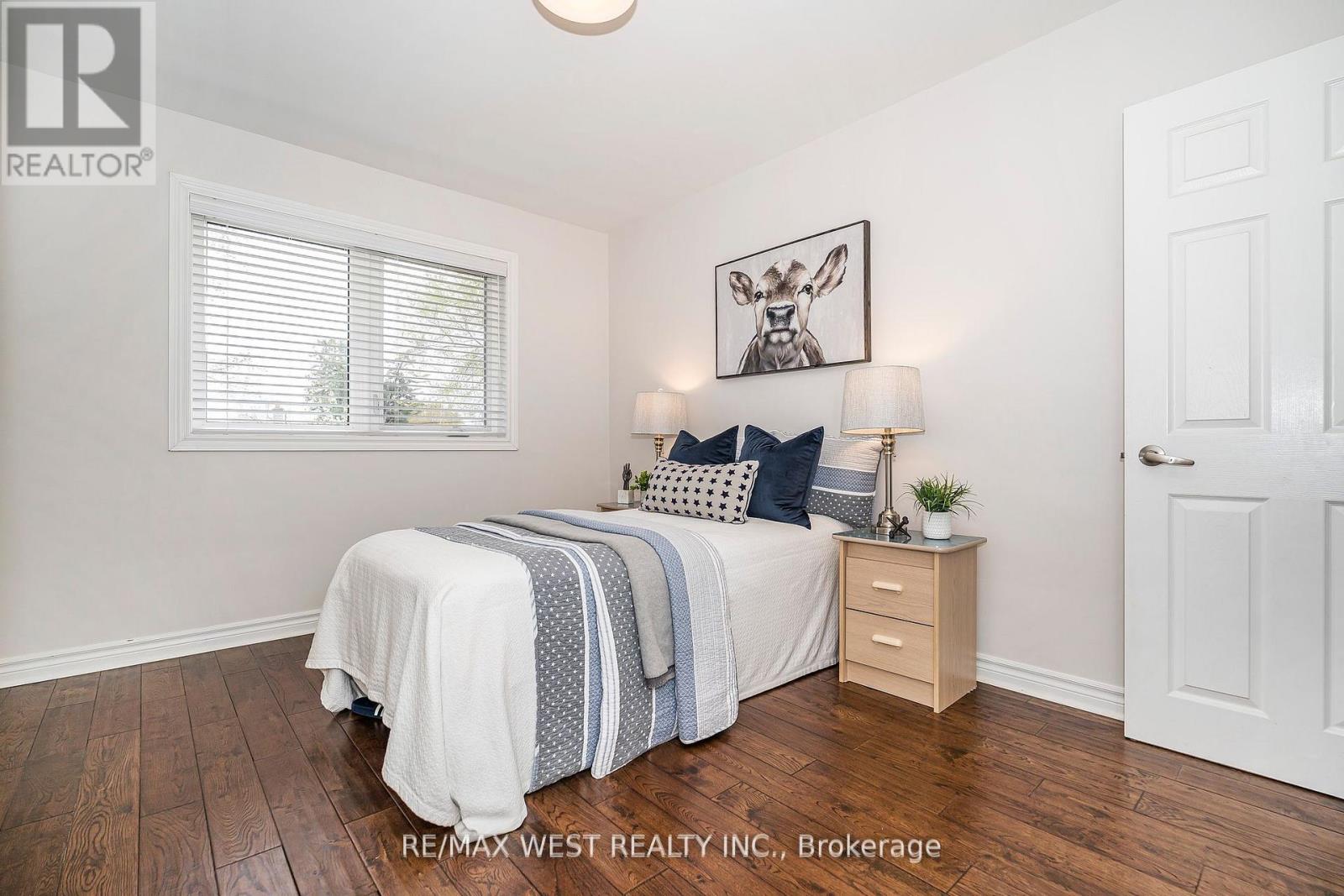 17 Forest Path Court, Toronto, Ontario  M9V 1L4 - Photo 20 - W12210353