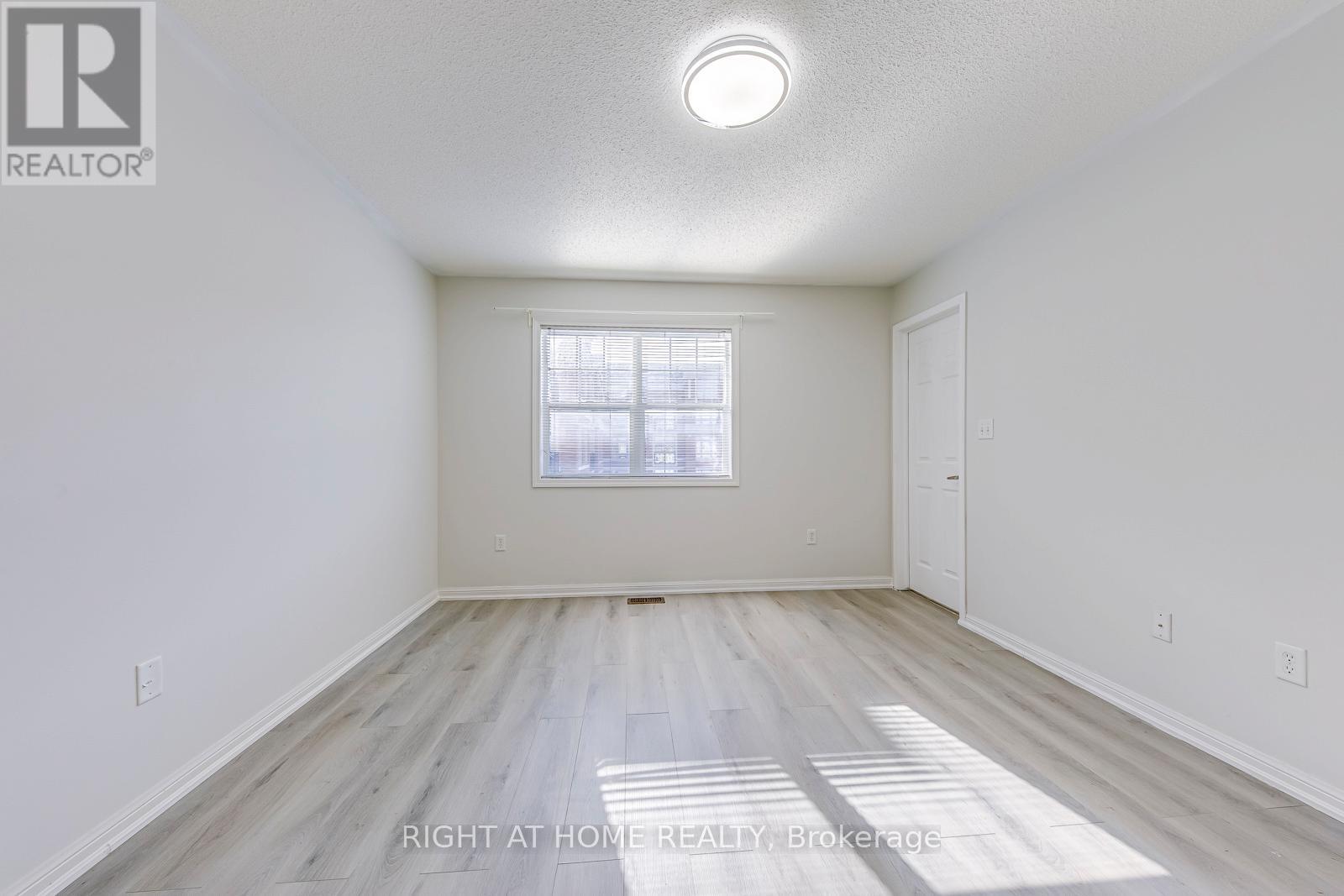 2872 Garnethill Way, Oakville, Ontario  L6M 5E8 - Photo 22 - W12210355