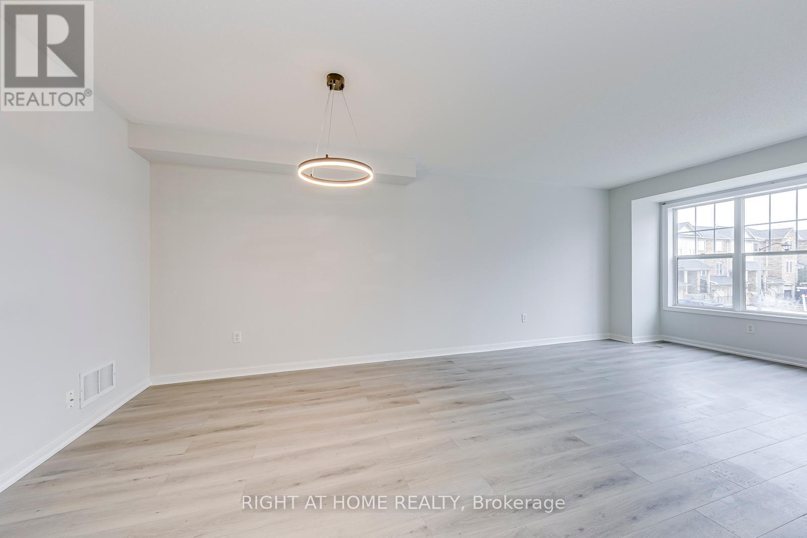 2872 Garnethill Way, Oakville, Ontario  L6M 5E8 - Photo 5 - W12210355