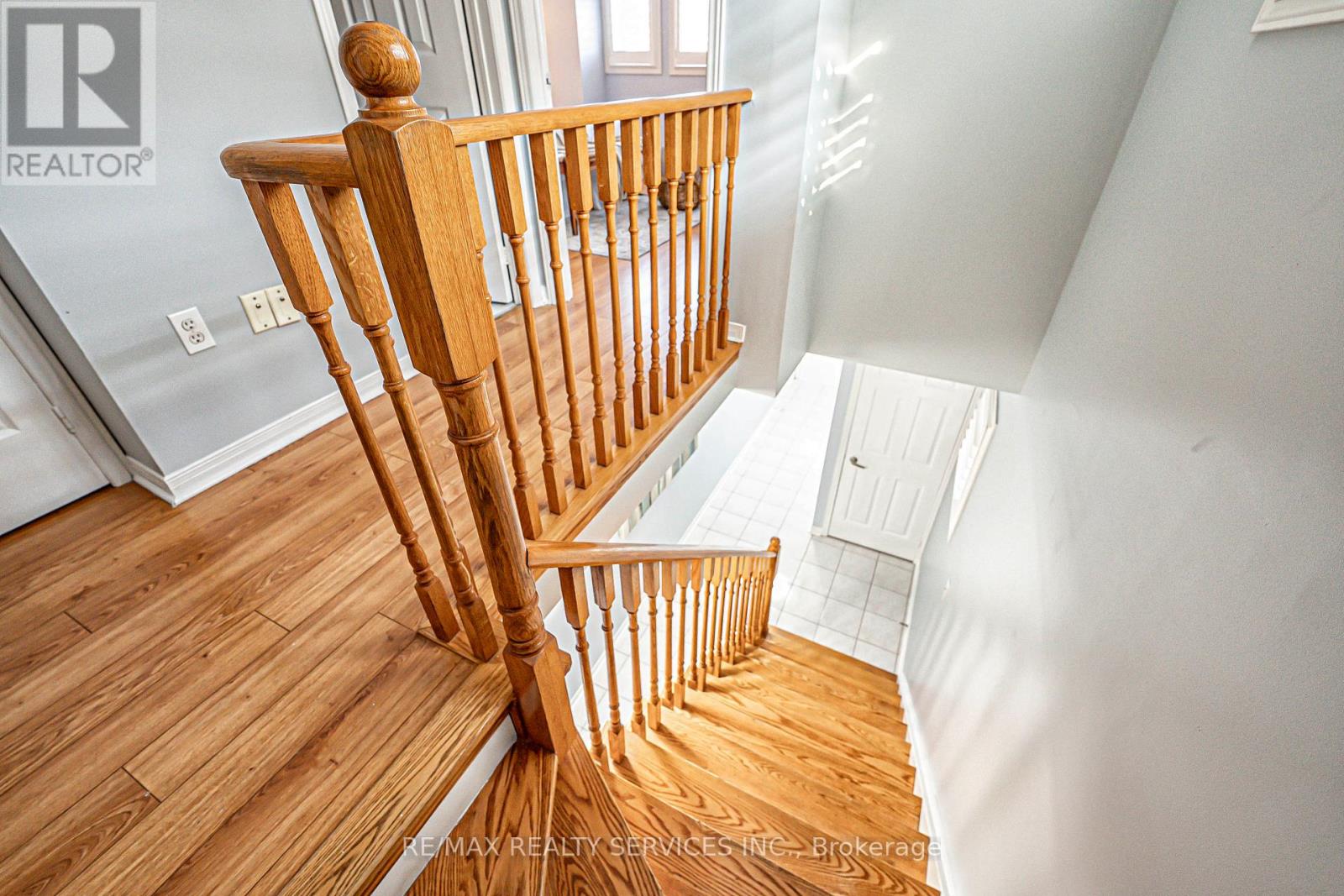 3841 Densbury Drive, Mississauga, Ontario  L5N 6Z3 - Photo 18 - W12210371