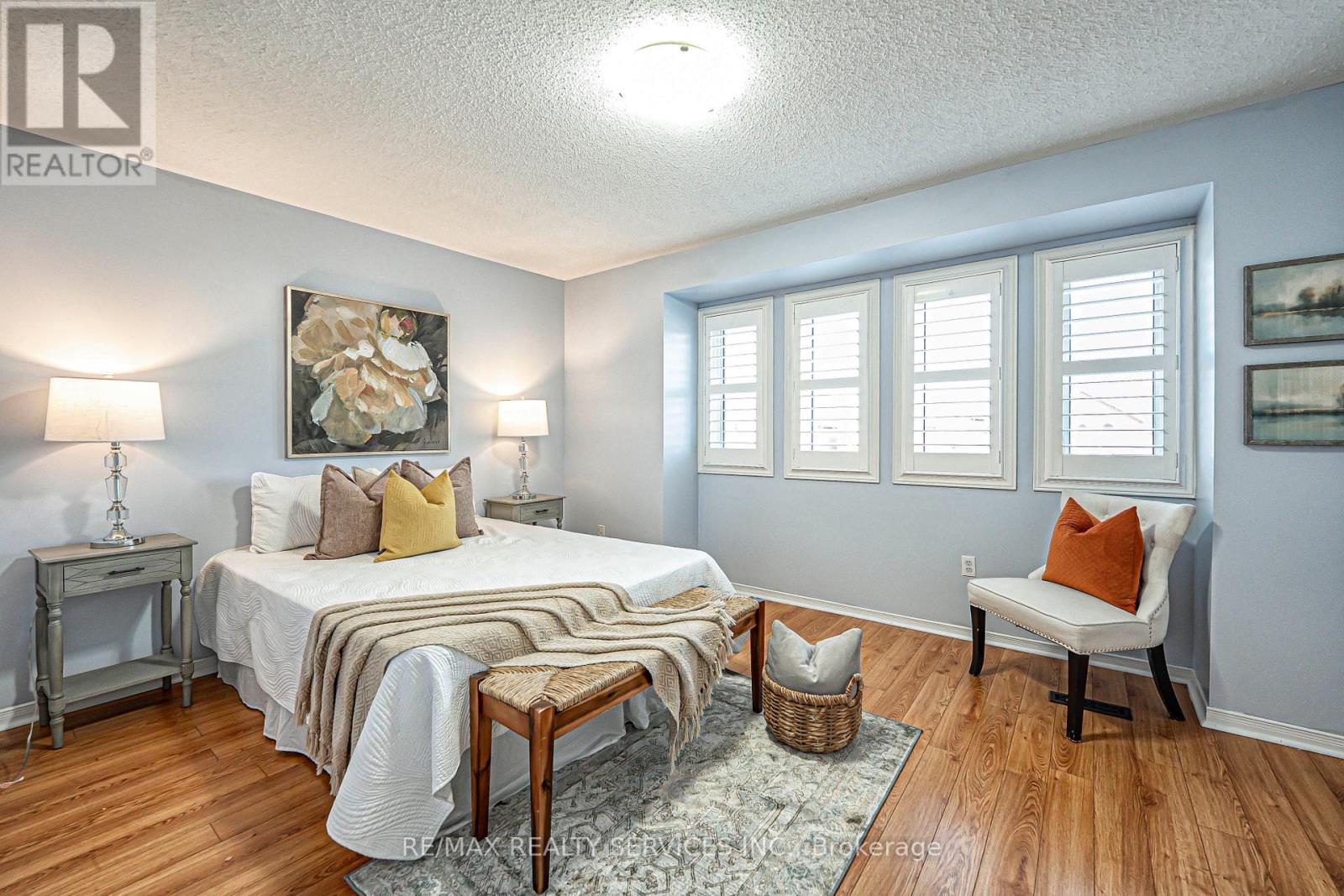 3841 Densbury Drive, Mississauga, Ontario  L5N 6Z3 - Photo 20 - W12210371
