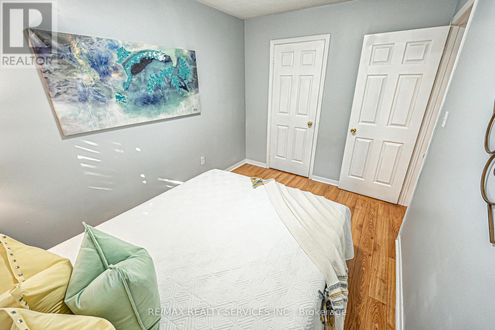 3841 Densbury Drive, Mississauga, Ontario  L5N 6Z3 - Photo 23 - W12210371