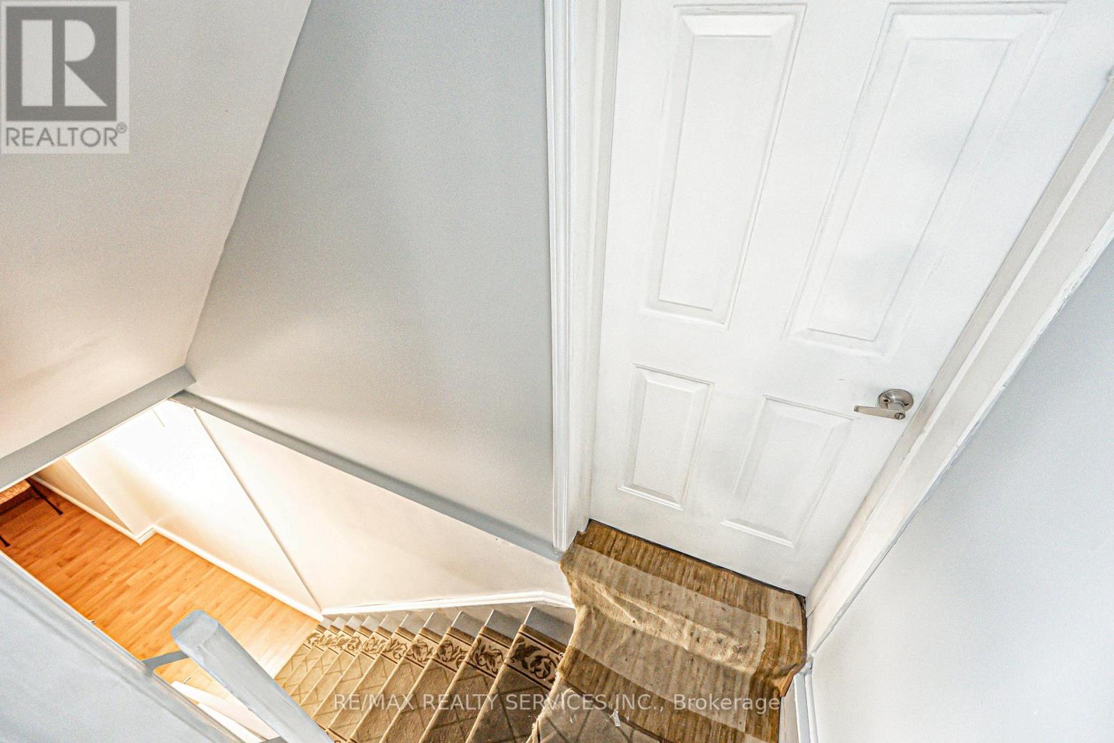 3841 Densbury Drive, Mississauga, Ontario  L5N 6Z3 - Photo 28 - W12210371