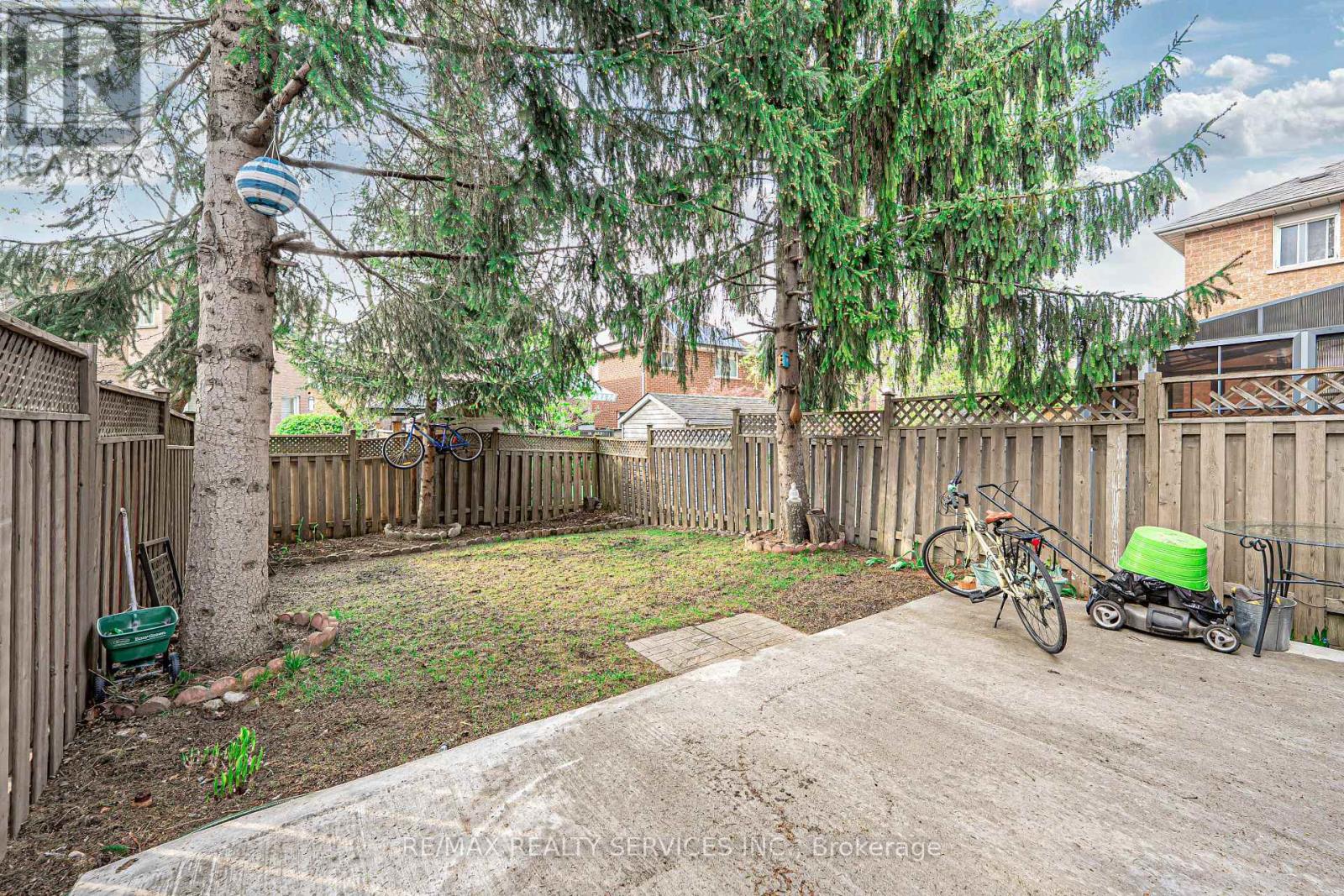 3841 Densbury Drive, Mississauga, Ontario  L5N 6Z3 - Photo 38 - W12210371