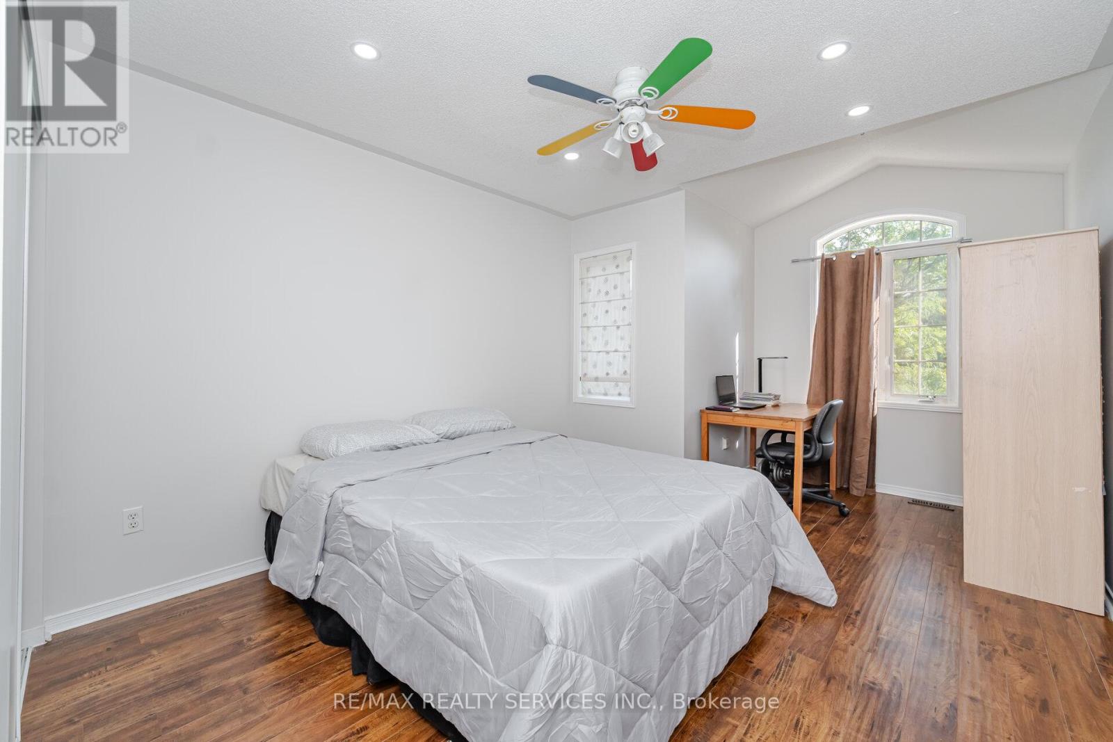 30 Sams Crescent, Brampton (Fletcher's Meadow), Ontario  L7A 3R7 - Photo 29 - W12210375