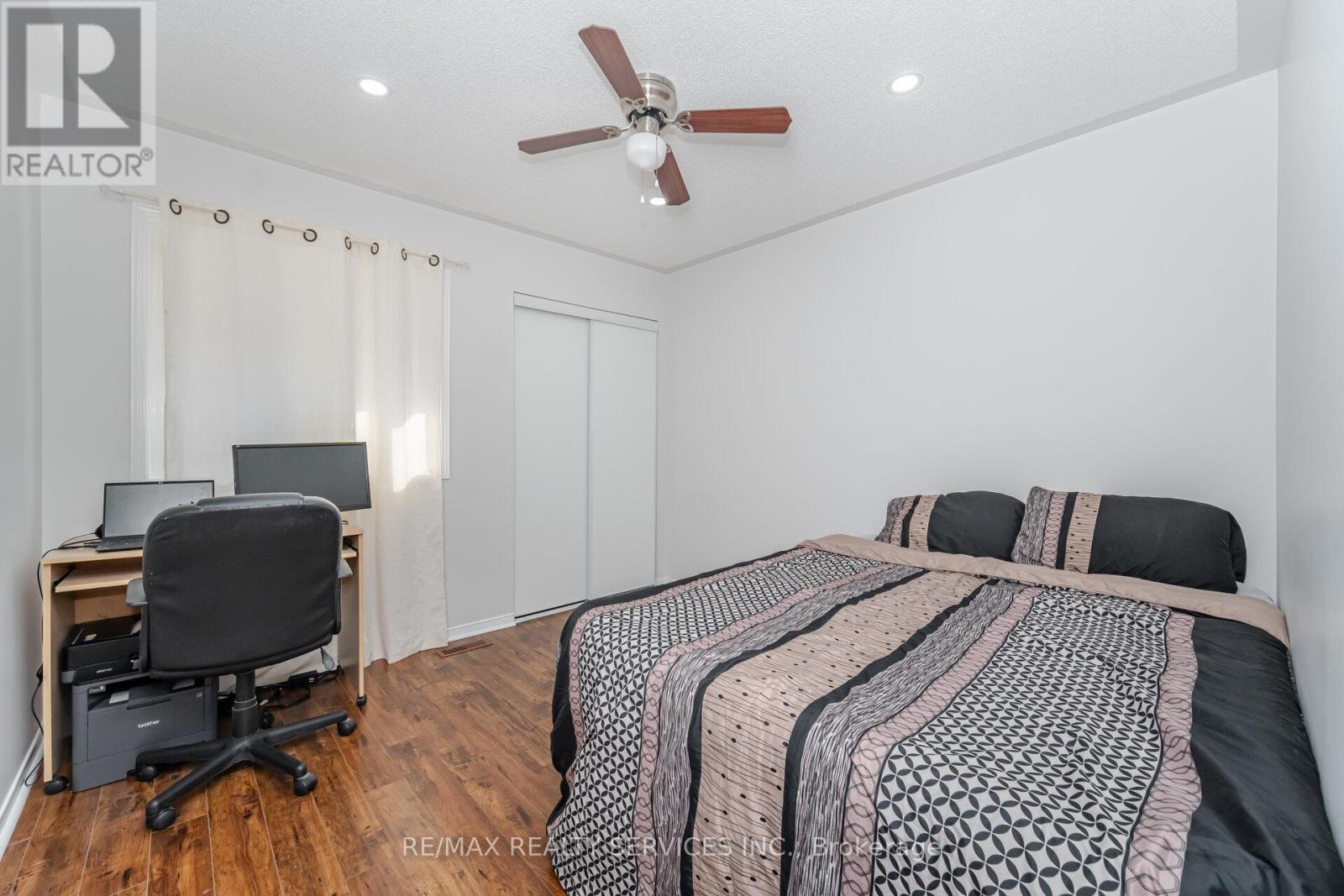 30 Sams Crescent, Brampton (Fletcher's Meadow), Ontario  L7A 3R7 - Photo 34 - W12210375