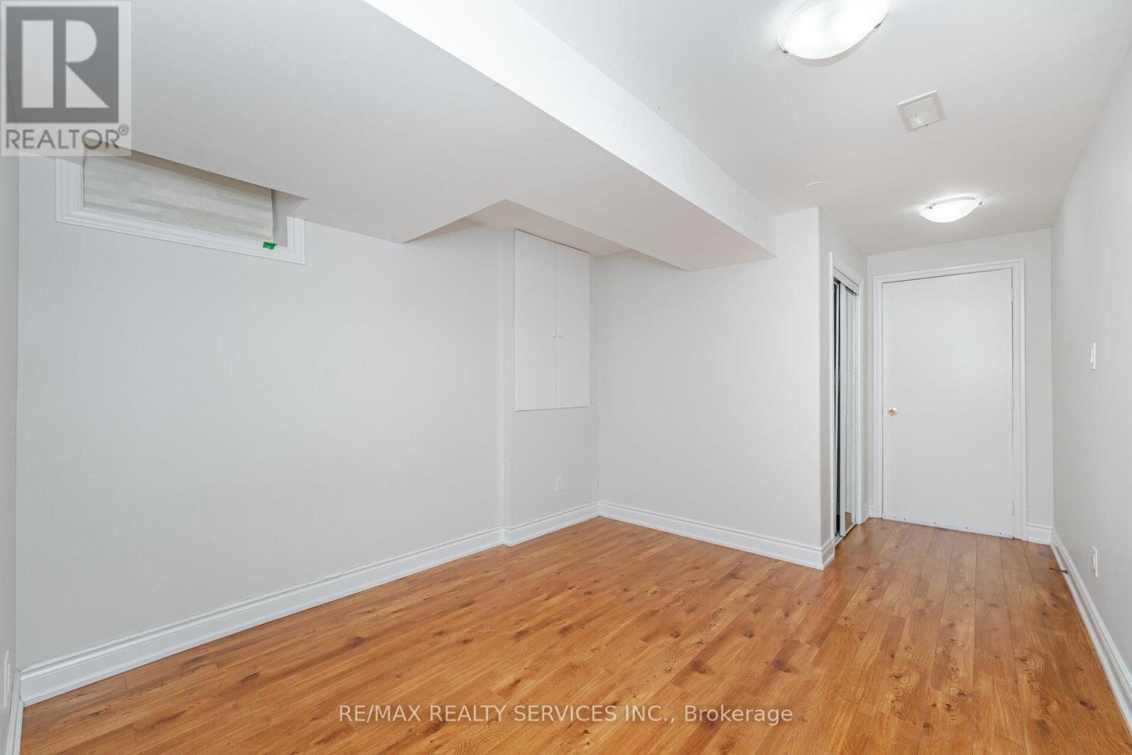 30 Sams Crescent, Brampton (Fletcher's Meadow), Ontario  L7A 3R7 - Photo 41 - W12210375