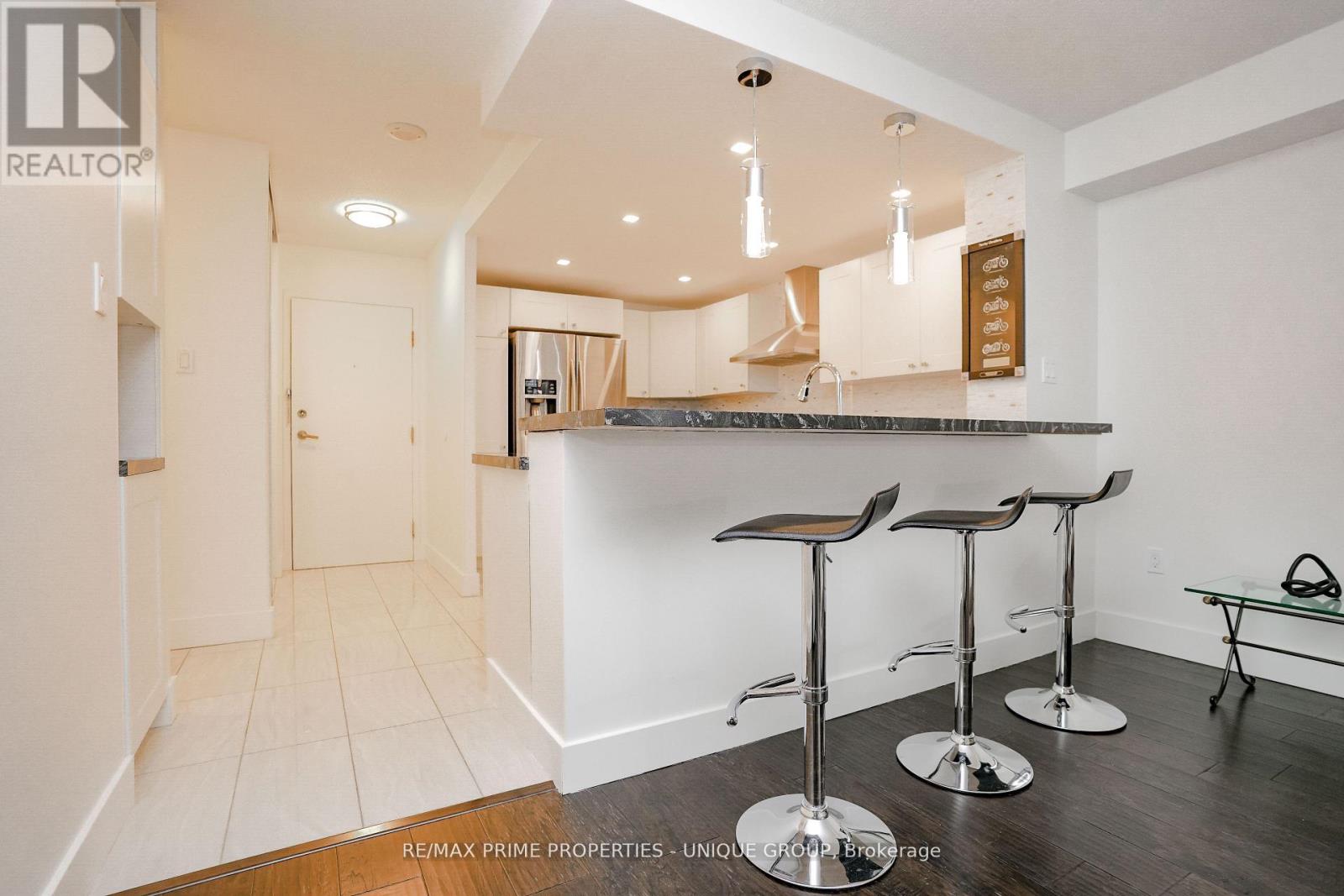 706 - 300 Webb Drive, Mississauga, Ontario  L5B 3W3 - Photo 20 - W12210381