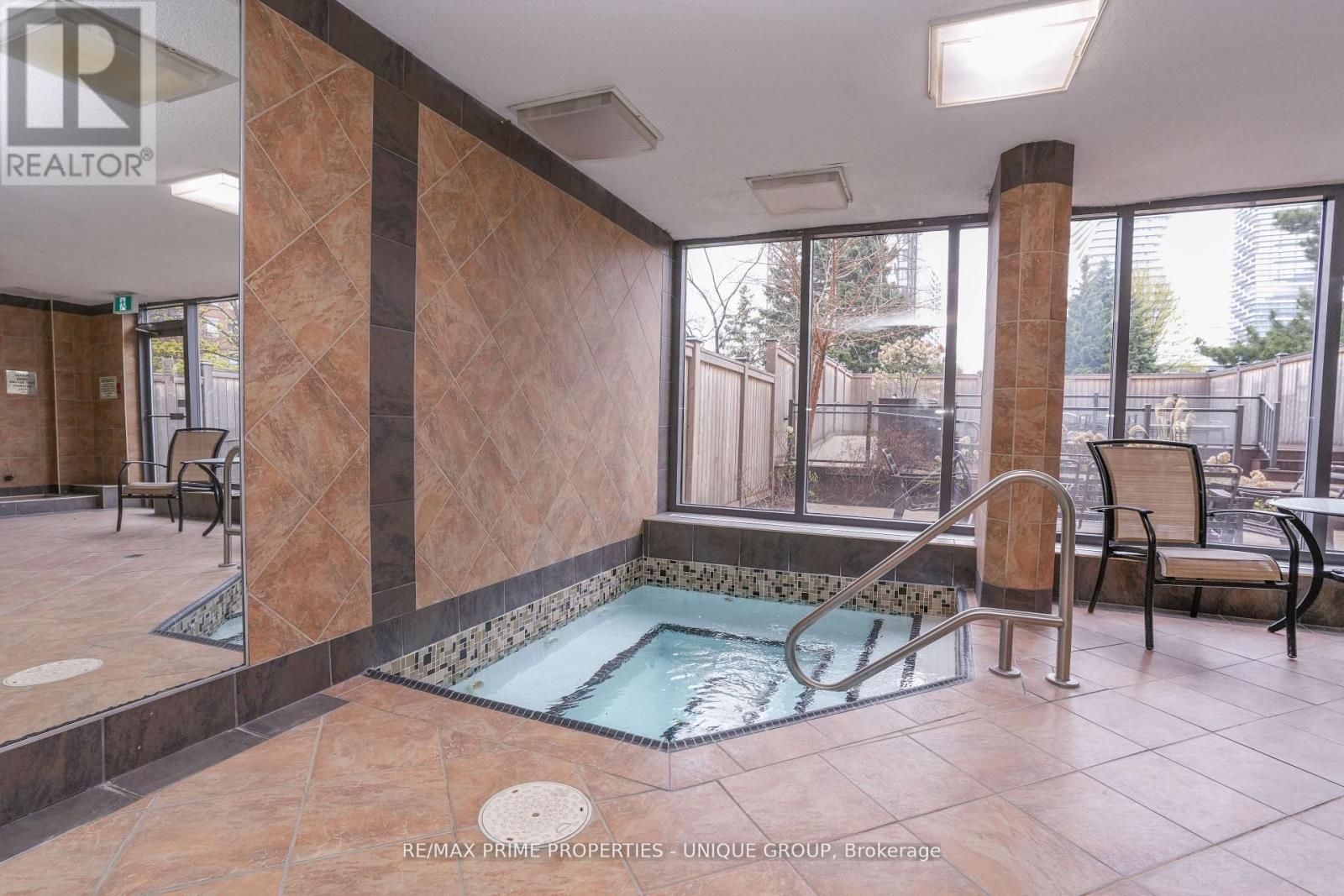 706 - 300 Webb Drive, Mississauga, Ontario  L5B 3W3 - Photo 40 - W12210381