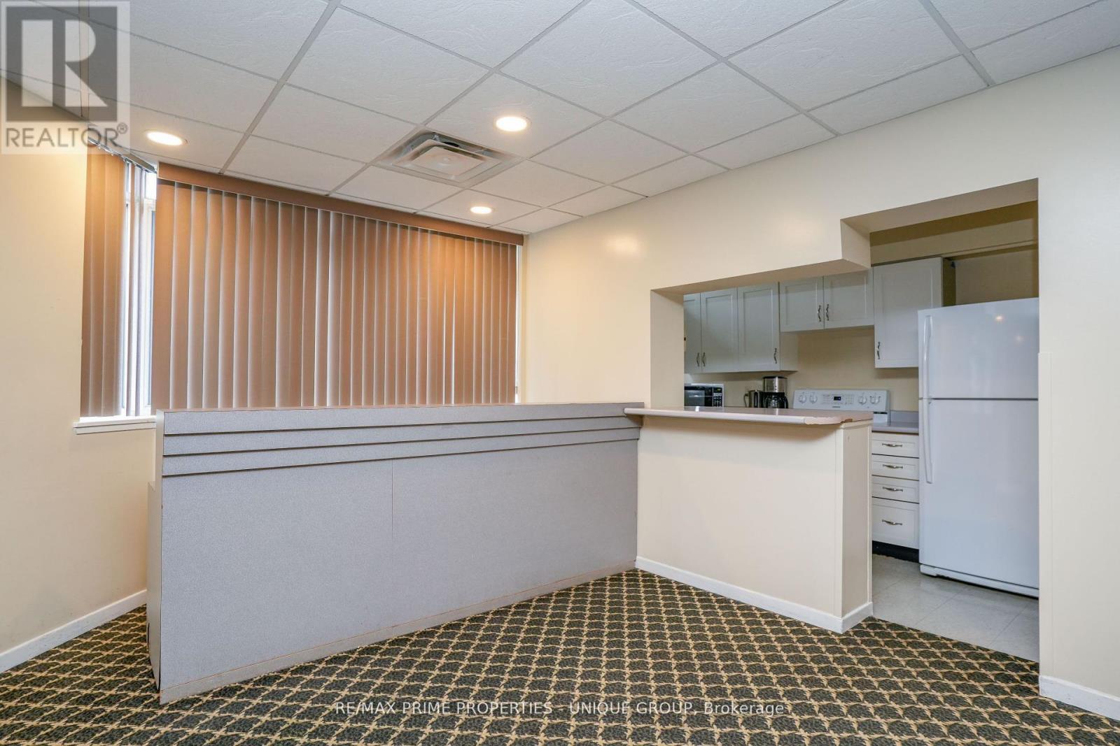 706 - 300 Webb Drive, Mississauga, Ontario  L5B 3W3 - Photo 45 - W12210381